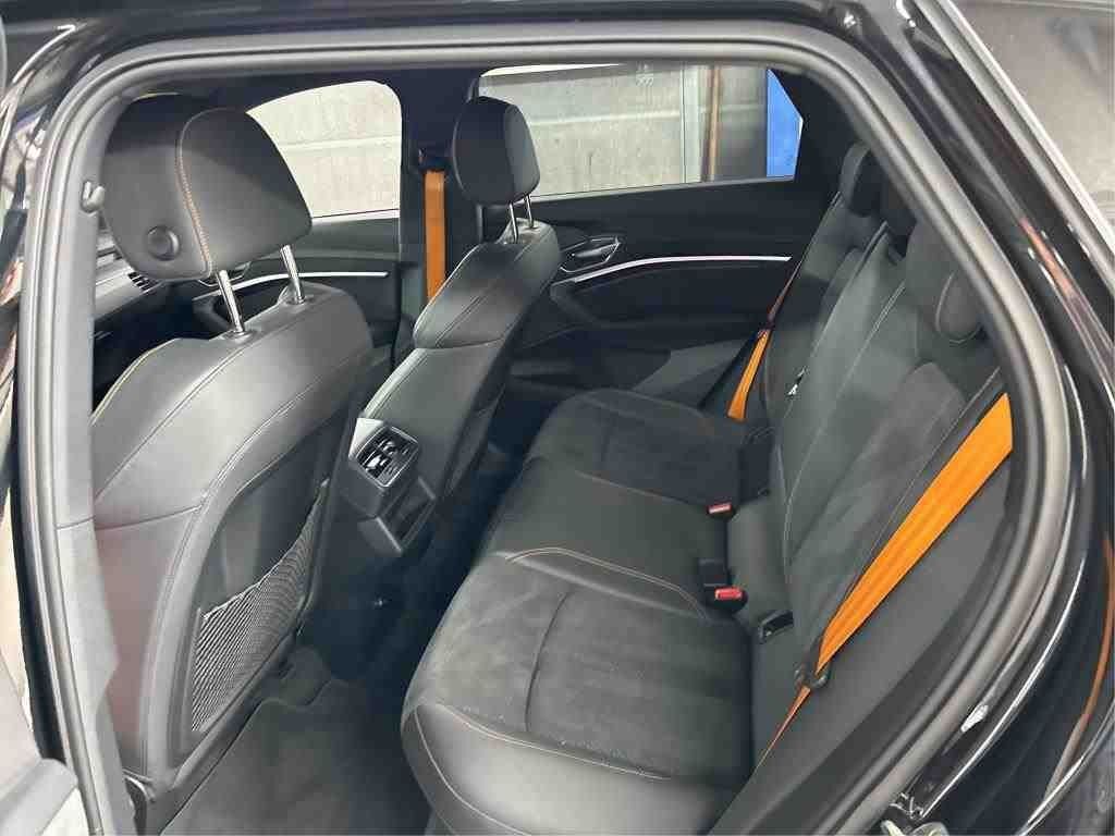 Billede af Audi E-tron 55 S Line Black Edition Quattro 408HK 5d Aut. 