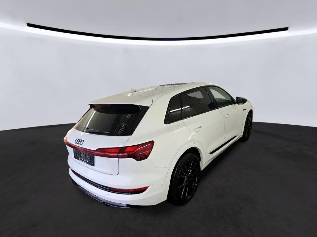 Billede af Audi E-tron 55 S Line Black Edition Quattro 408HK 5d Aut. 