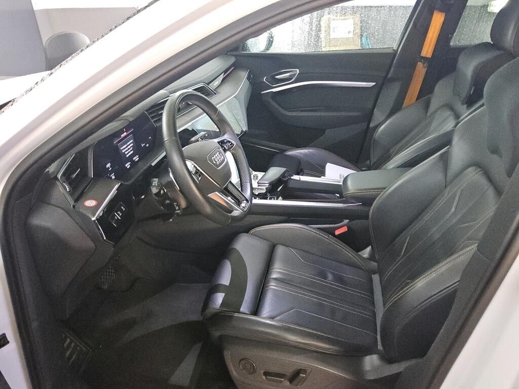 Billede af Audi E-tron 55 S Line Black Edition Quattro 408HK 5d Aut. 