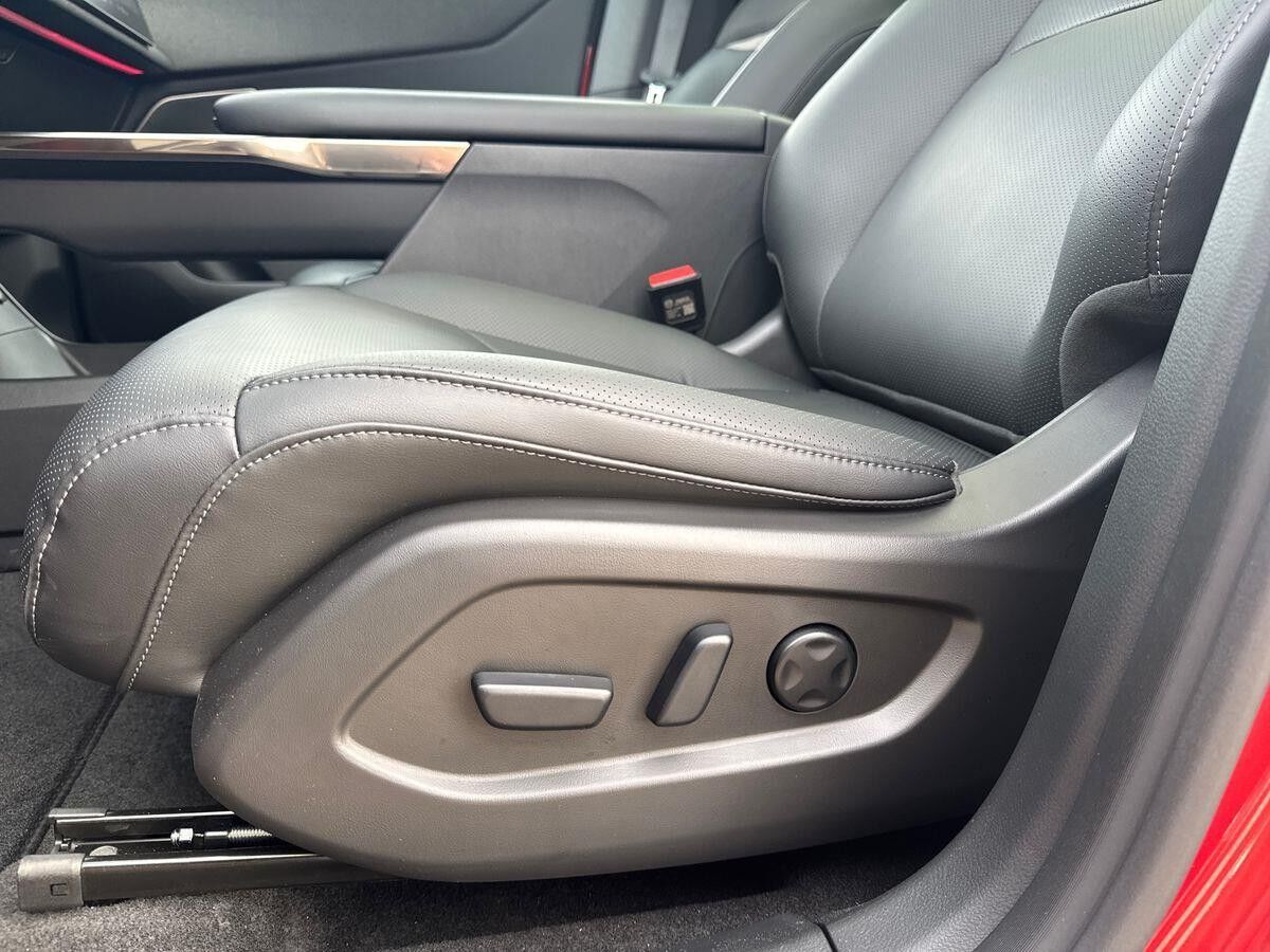 Billede af Mazda CX-6e EL Takumi 258HK 5d Aut.
