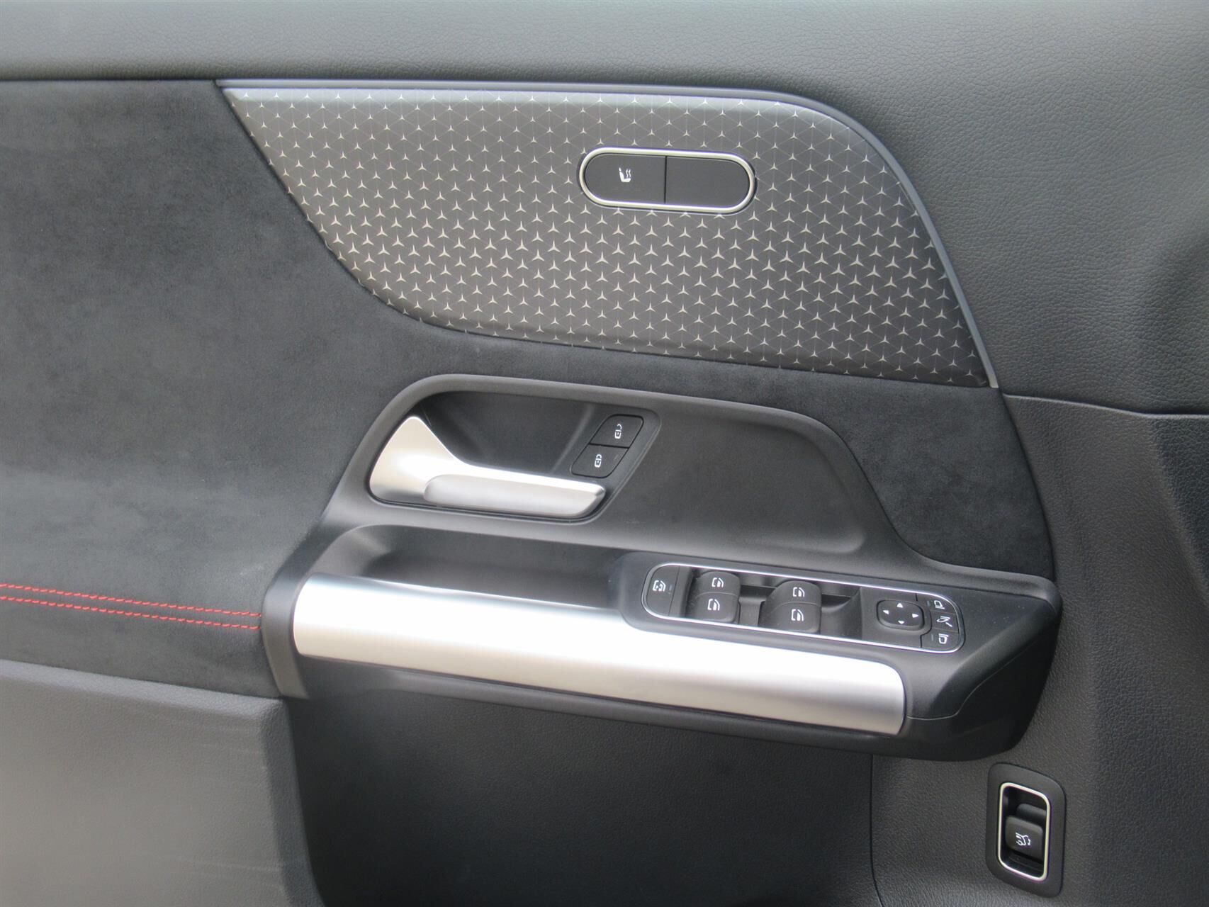 Billede af Mercedes-Benz EQA 250+ EL AMG Edition 190HK 5d Aut.