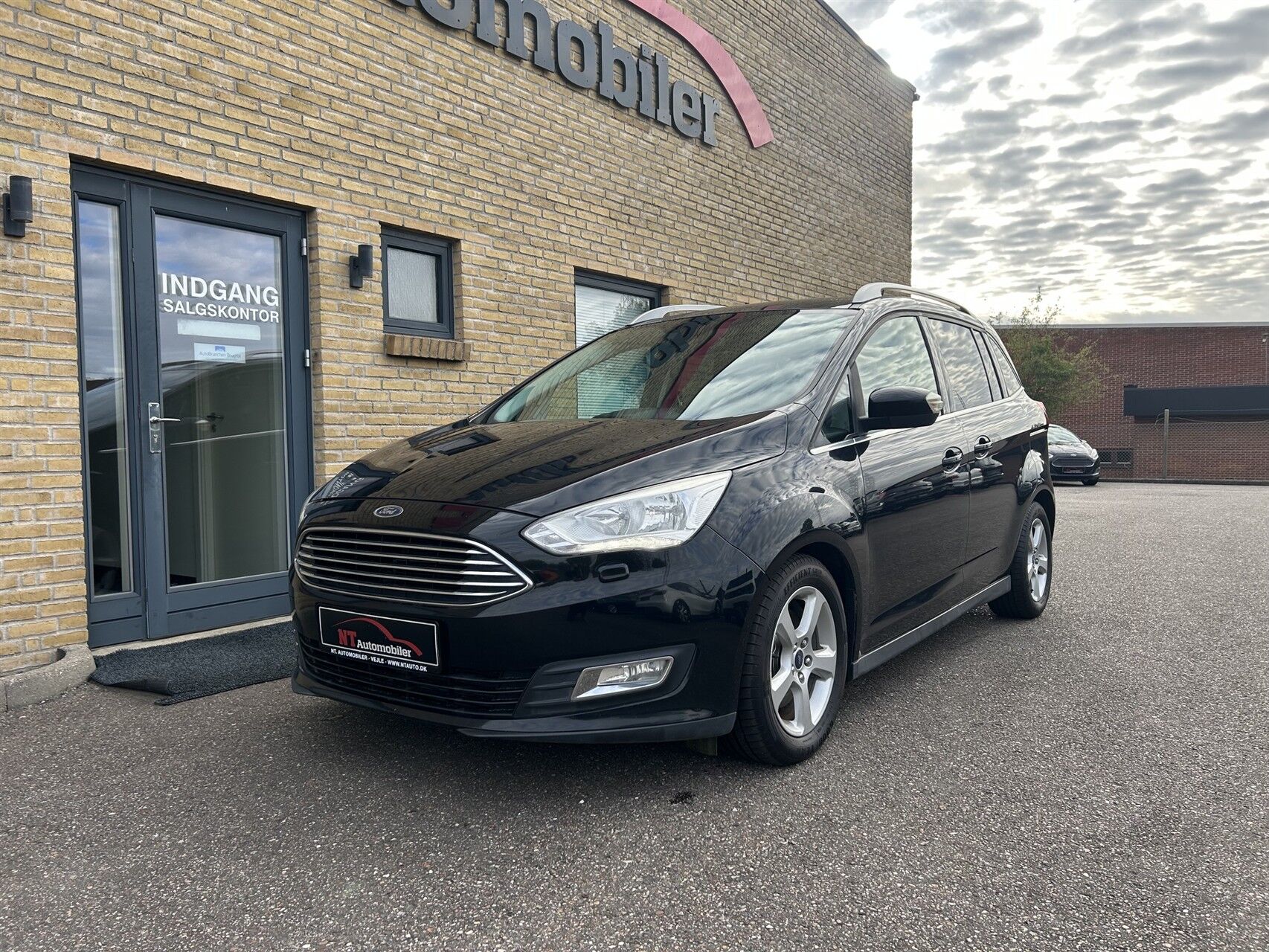 Billede af Ford Grand C-MAX 1,5 TDCi Titanium Powershift 120HK 6g Aut.