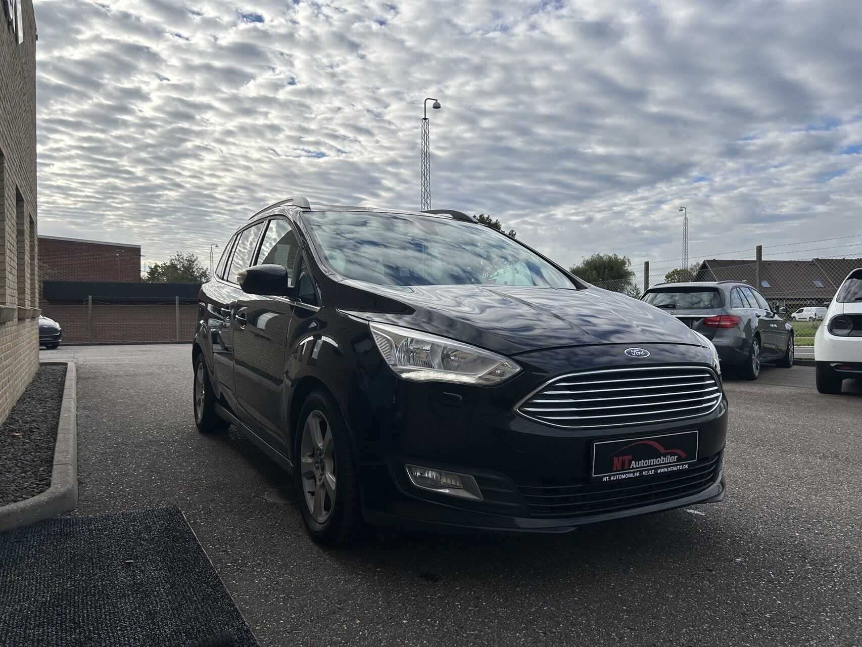 Billede af Ford Grand C-MAX 1,5 TDCi Titanium Powershift 120HK 6g Aut.