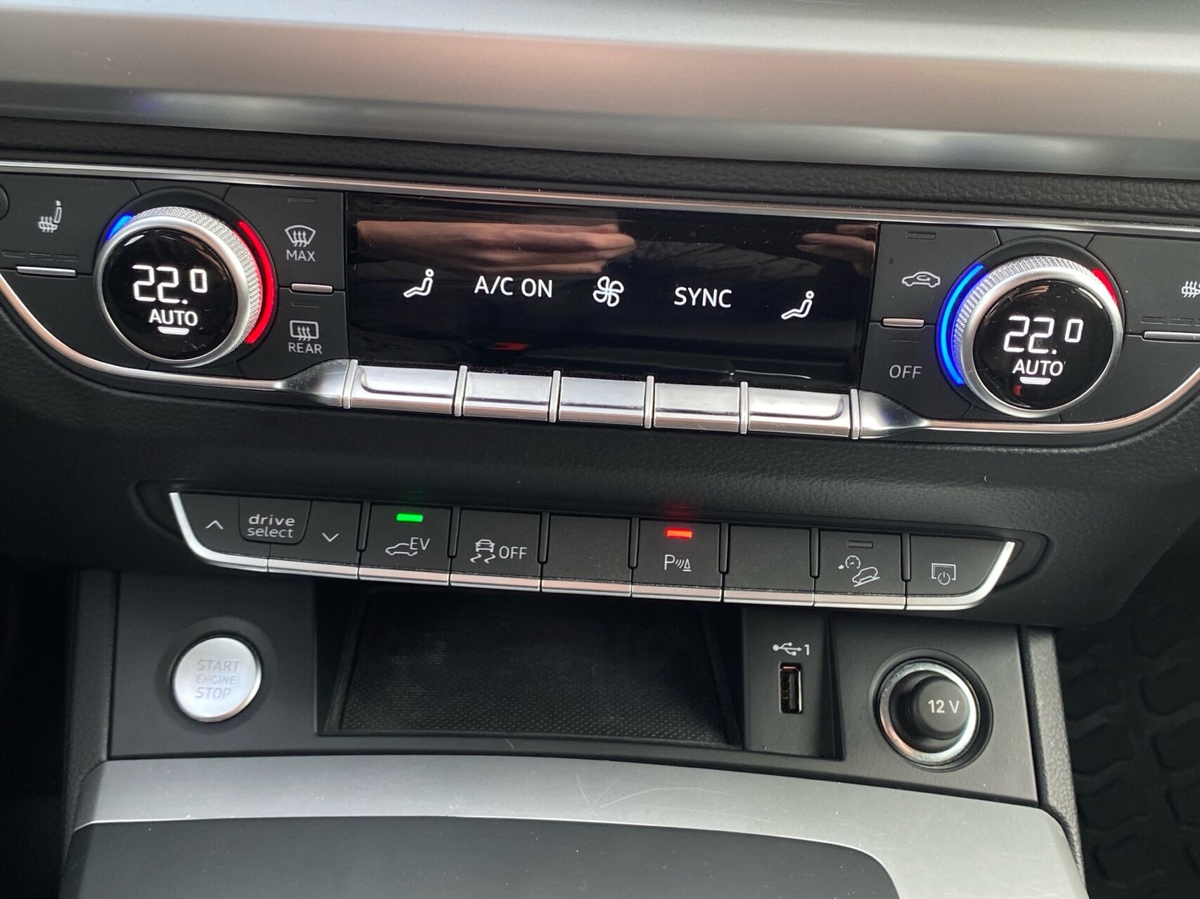 Billede af Audi Q5 2,0 50 TFSI e  Plugin-hybrid Prestige Quattro S Tron 299HK 5d 7g Aut.