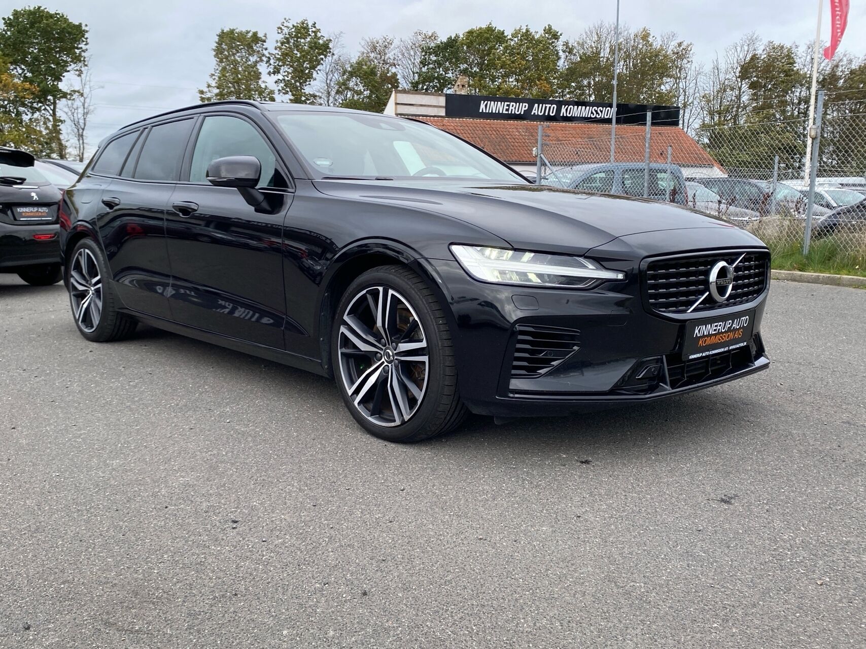 Billede af Volvo V60 2,0 T6 Recharge  Plugin-hybrid R-design 340HK Stc 8g Aut.