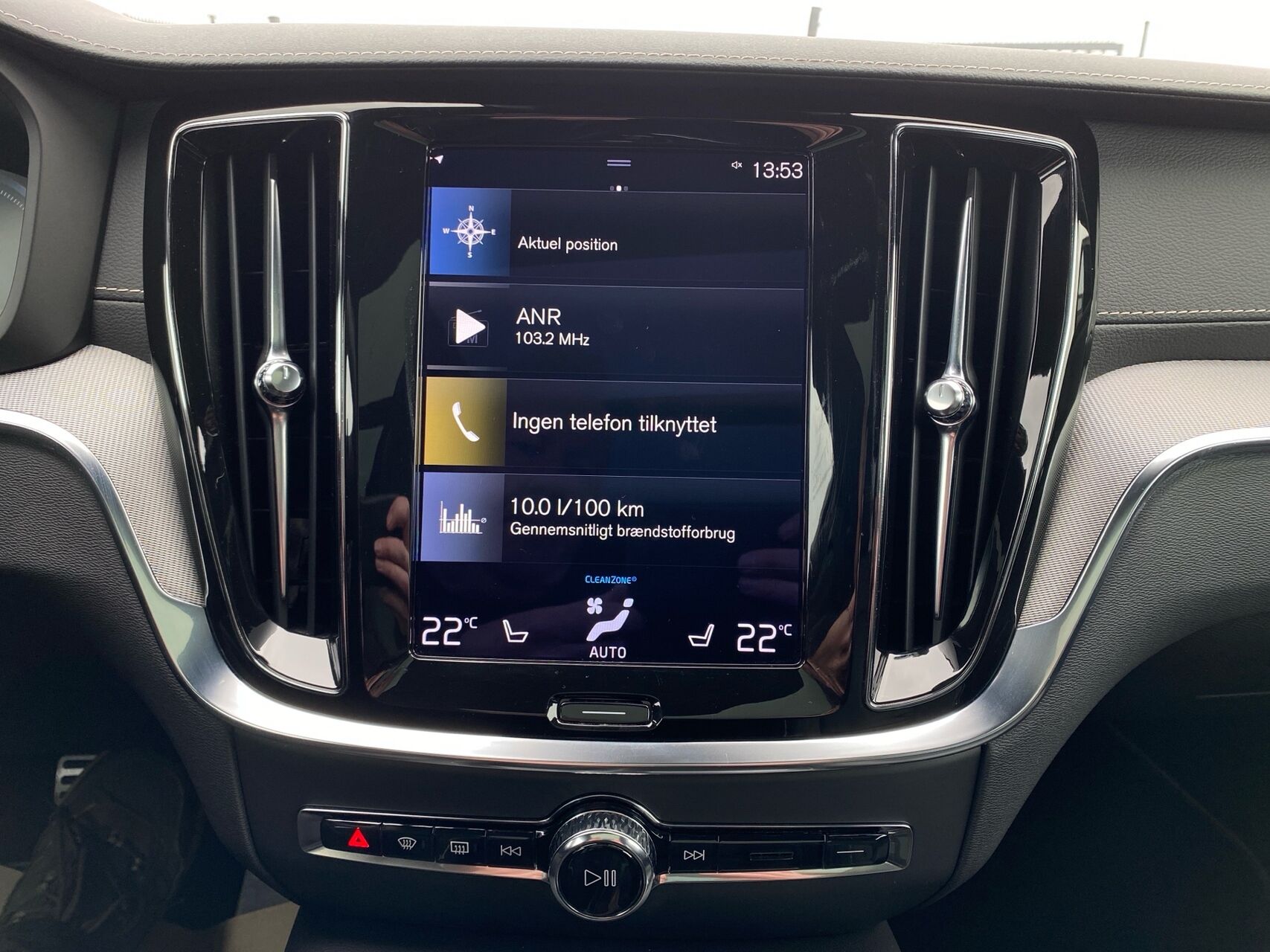 Billede af Volvo V60 2,0 T6 Recharge  Plugin-hybrid R-design 340HK Stc 8g Aut.
