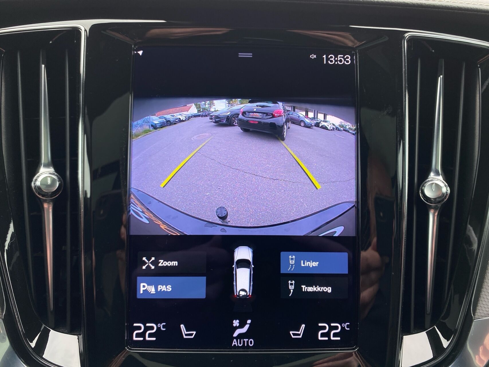 Billede af Volvo V60 2,0 T6 Recharge  Plugin-hybrid R-design 340HK Stc 8g Aut.