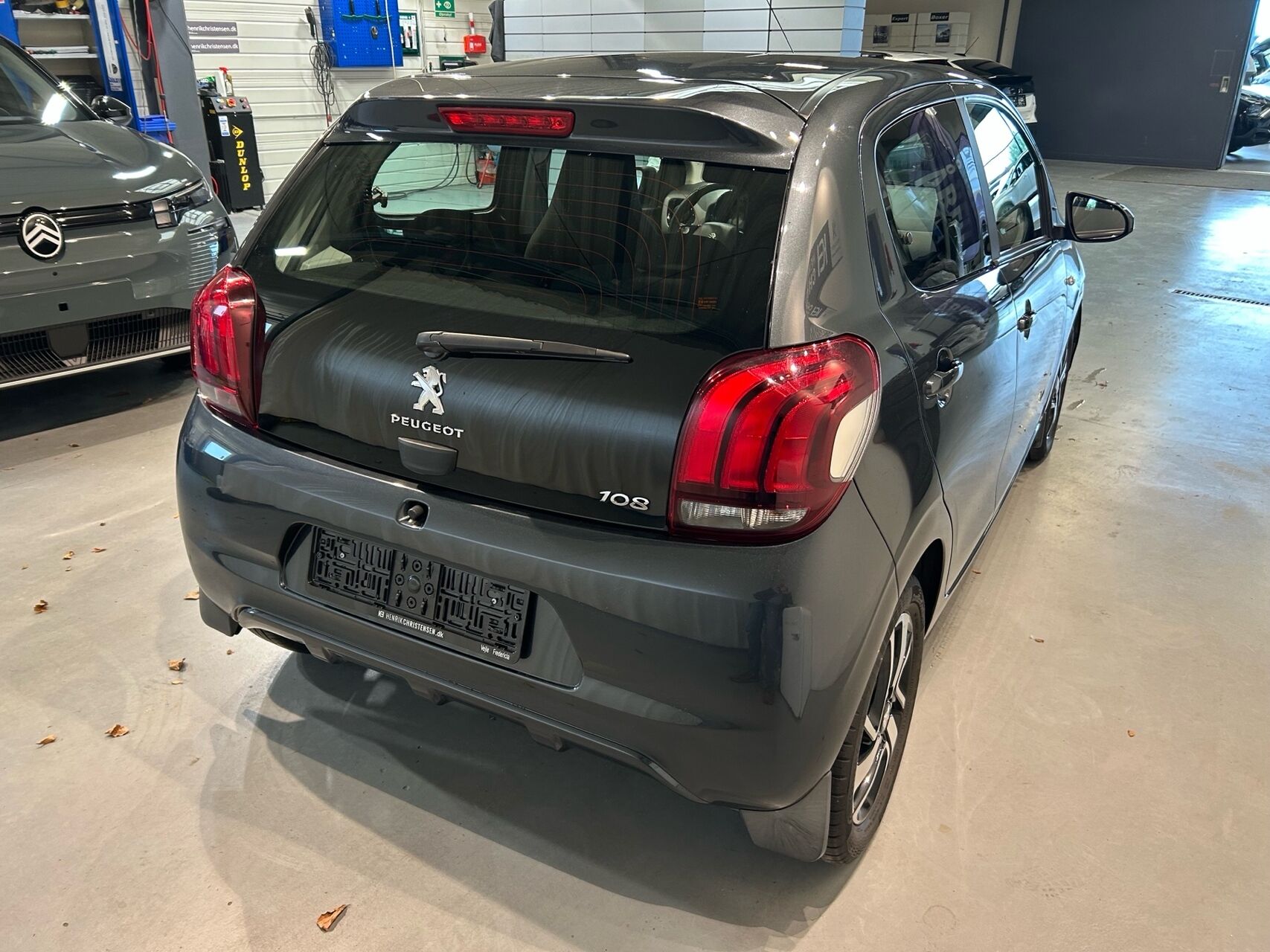 Billede af Peugeot 108 1,0 e-Vti Prestige Pack 72HK 5d