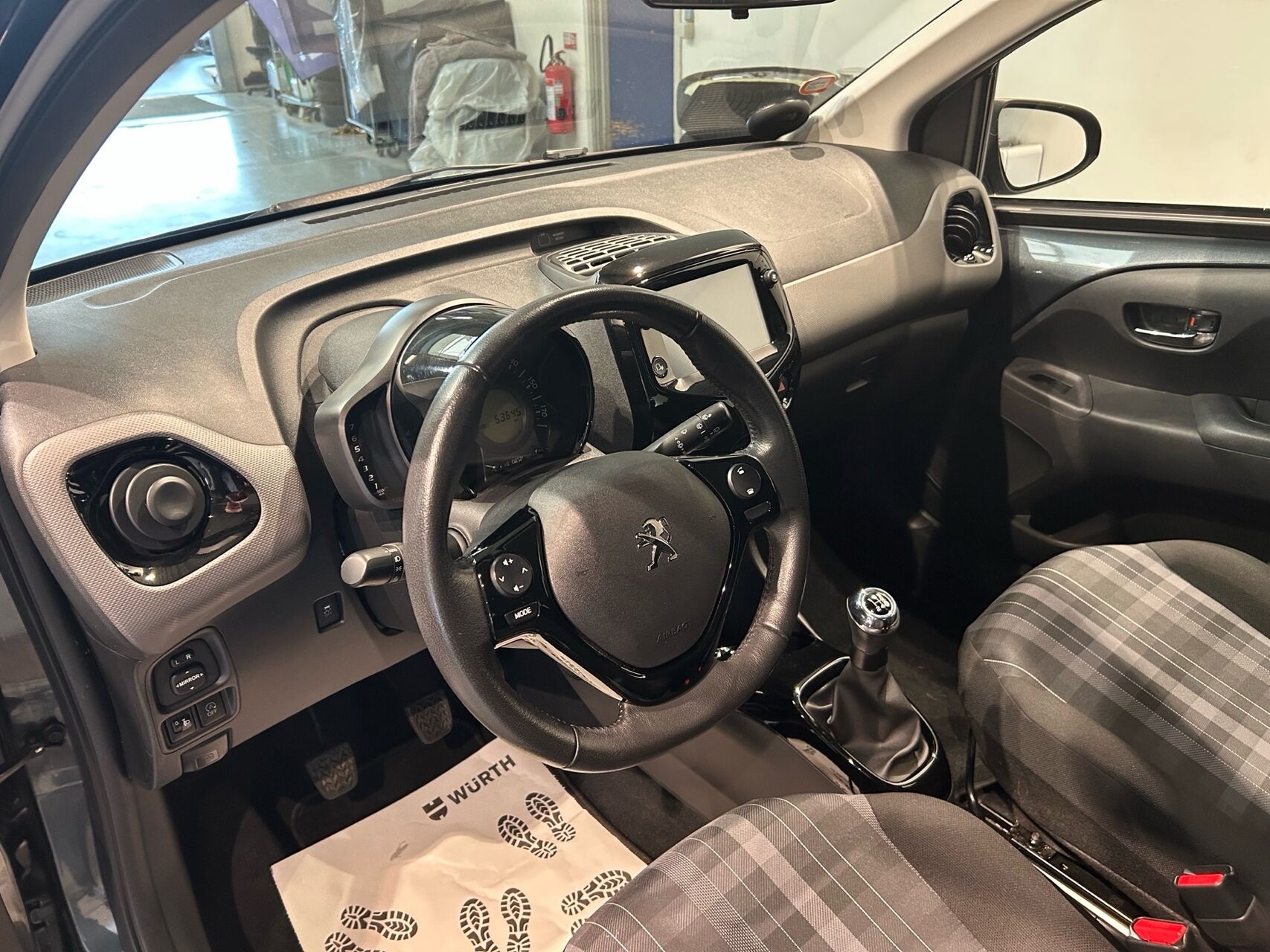 Billede af Peugeot 108 1,0 e-Vti Prestige Pack 72HK 5d