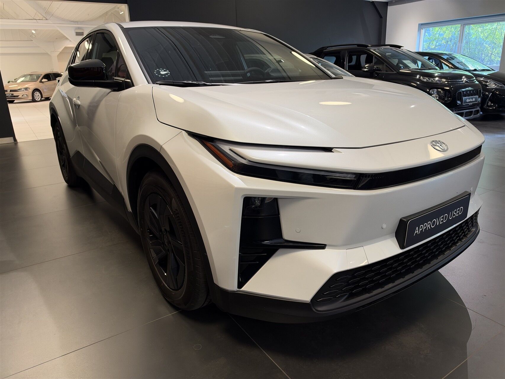 Billede af Toyota C-HR+ EL Active AWD 343HK 5d Aut.