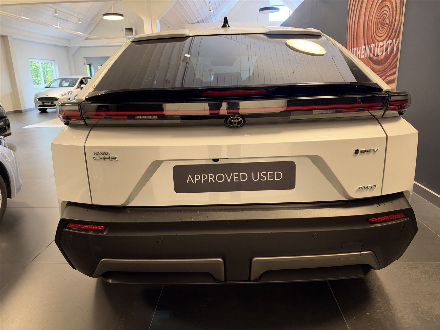Billede af Toyota C-HR+ EL Active AWD 343HK 5d Aut.