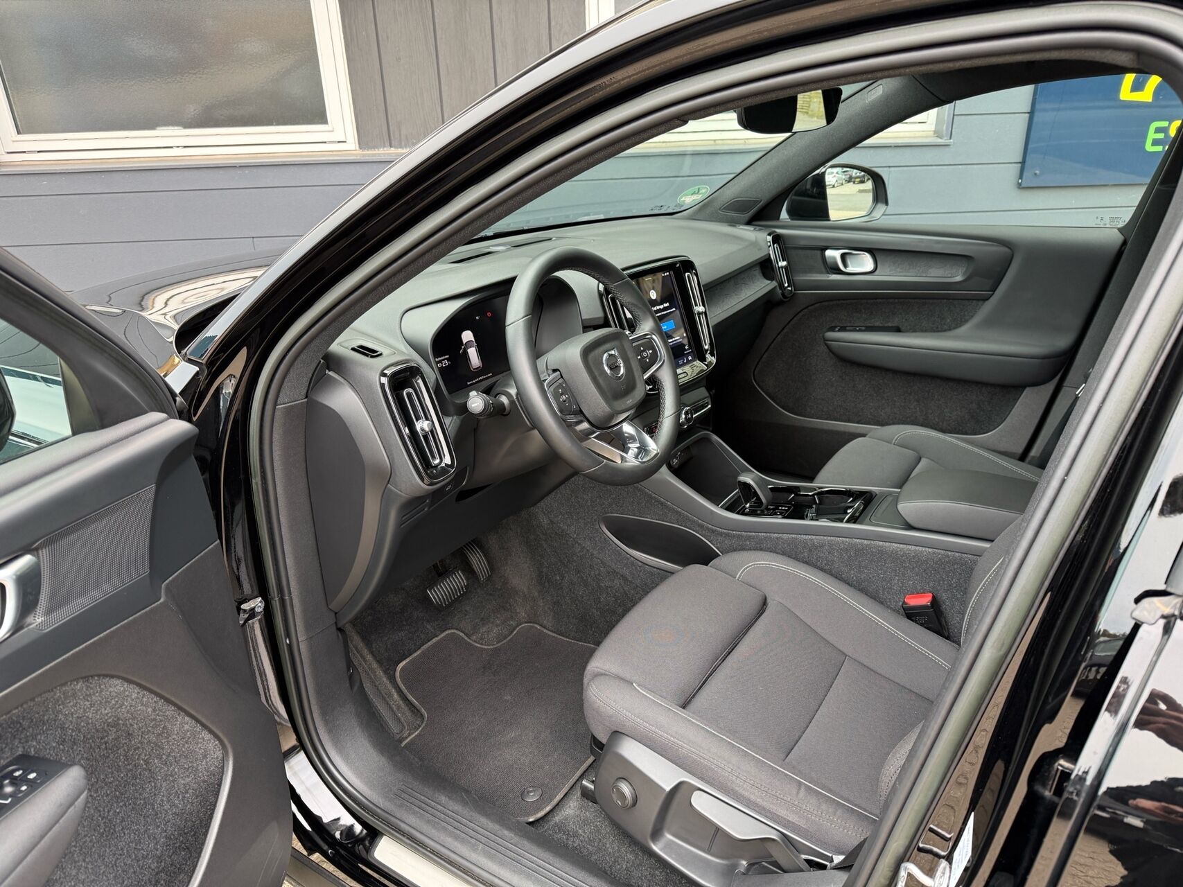 Billede af Volvo XC40 P6 Recharge Core 231HK 5d Aut.