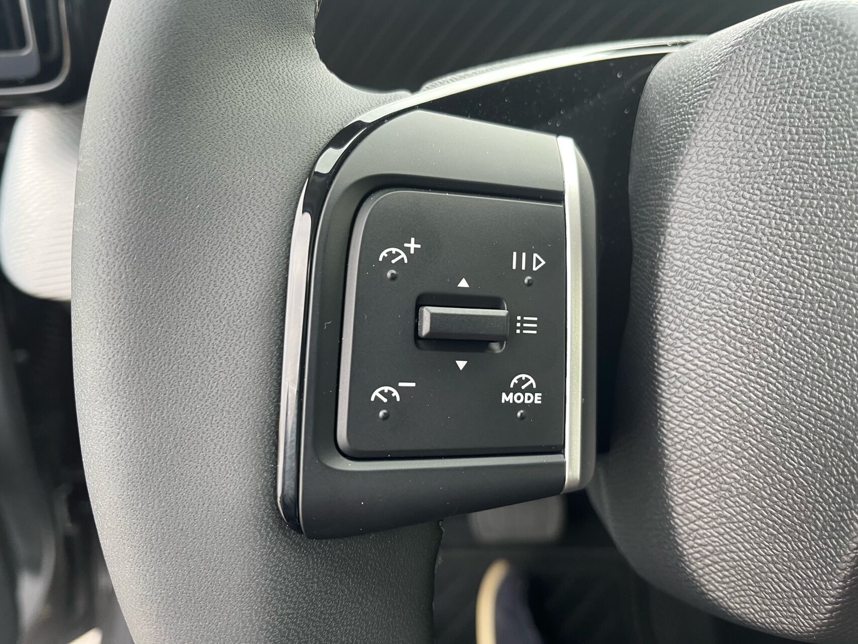 Billede af Citroën ë-C3 44 kWh 113 VTR Sport EL 113 5D Aut.