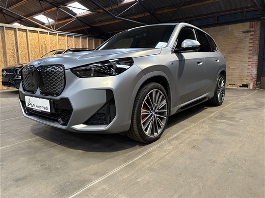 BMW iX1 xDrive30 EL M-Sport 4x4 313HK 5d Aut.