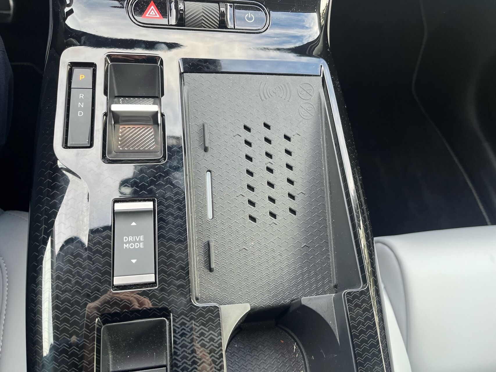 Billede af Citroën ë-C5 Aircross 73 kWh 210 VTR Sport EL 210 SUV Automatisk
