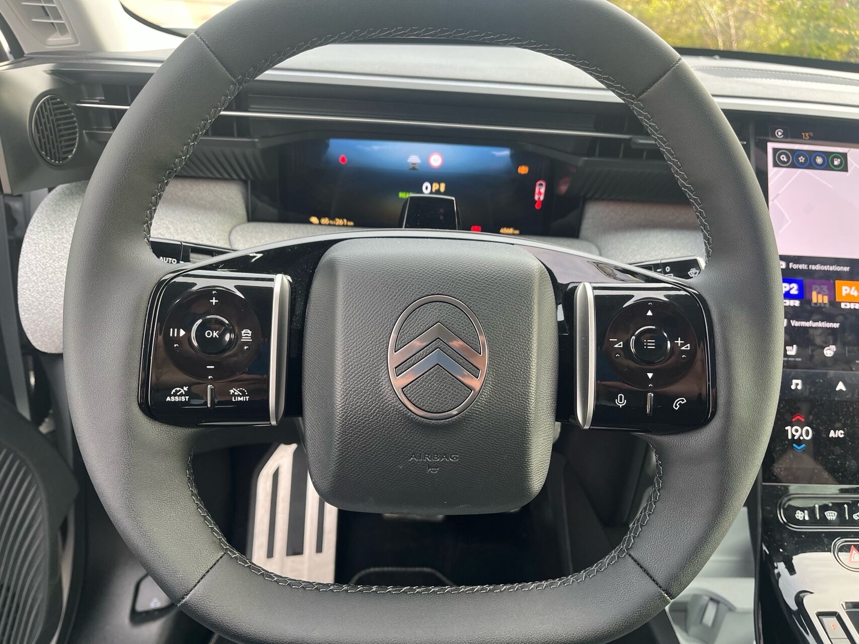 Billede af Citroën ë-C5 Aircross 73 kWh 210 VTR Sport EL 210 SUV Automatisk