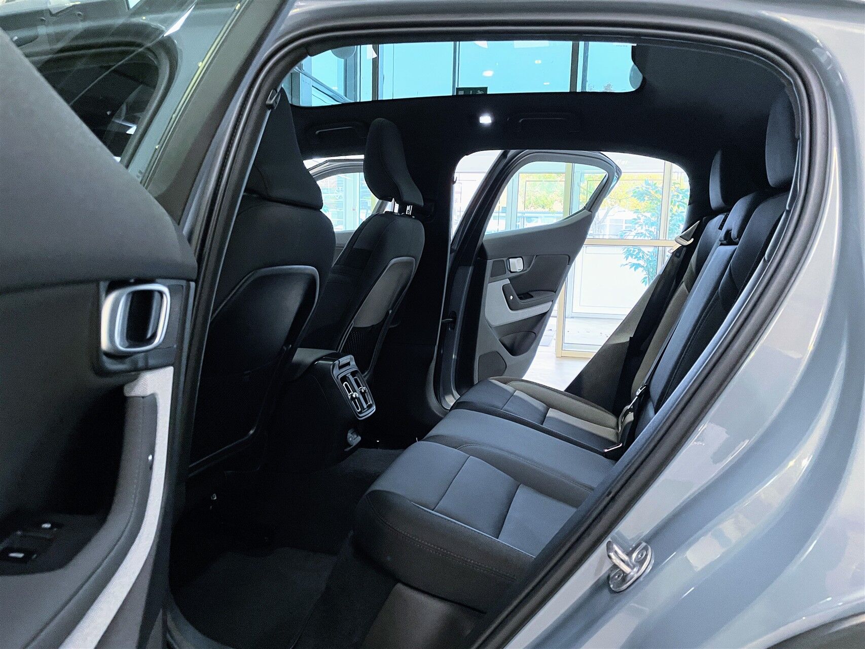 Billede af Polestar 2 EL Long range Single motor Plus 231HK 5d Aut.