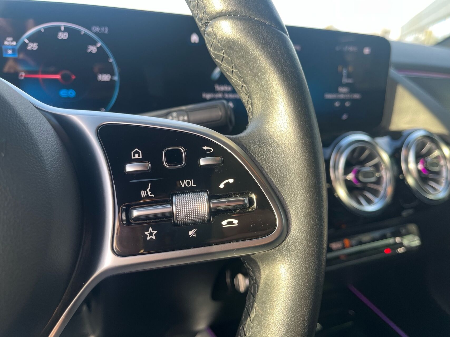 Billede af Mercedes-Benz EQA 250+ EL 190HK 5d Aut.