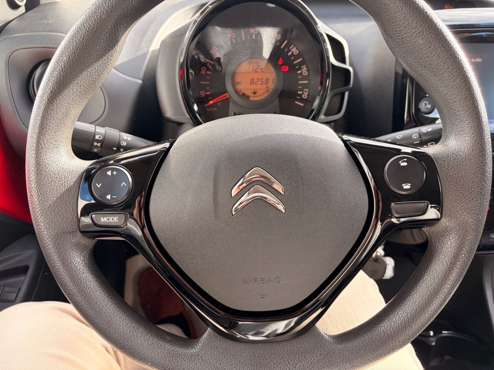 Billede af Citroën C1 1,0 VTi Street 72HK 5d