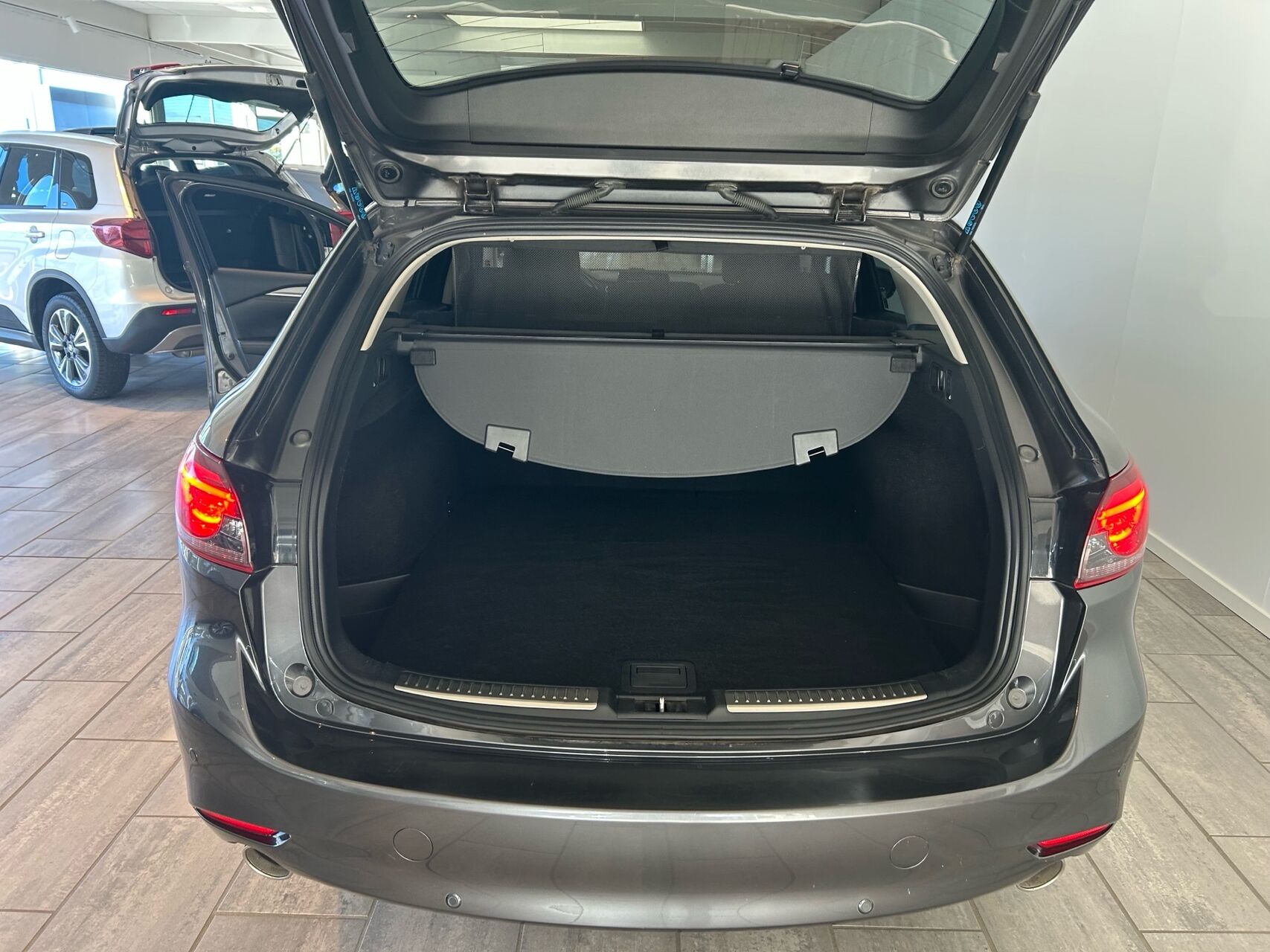 Billede af Mazda 6 2,0 Skyactiv-G Premium 165HK Stc 6g