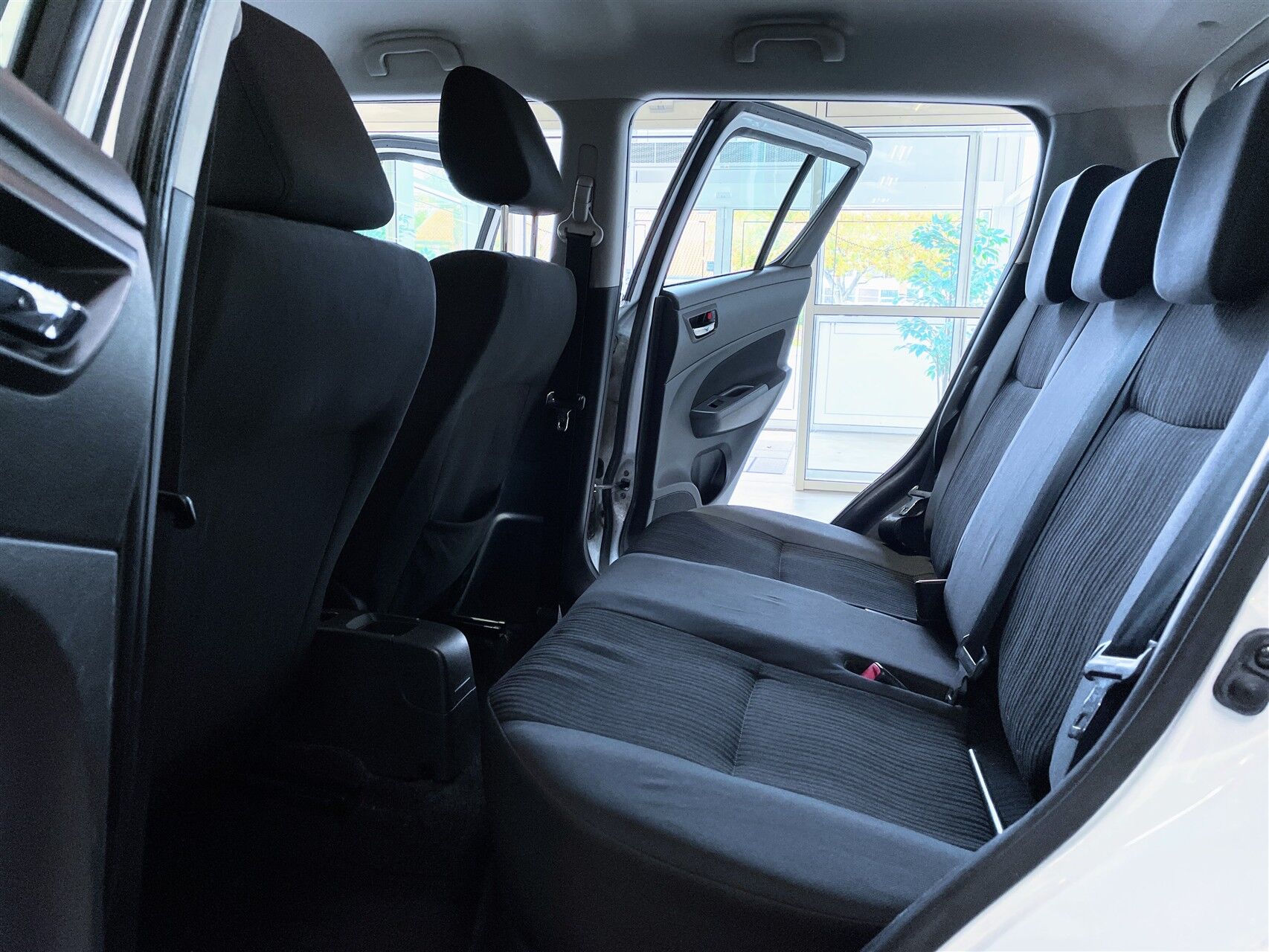 Billede af Suzuki Swift 1,2 16V GL A/C Start/Stop 94HK 3d