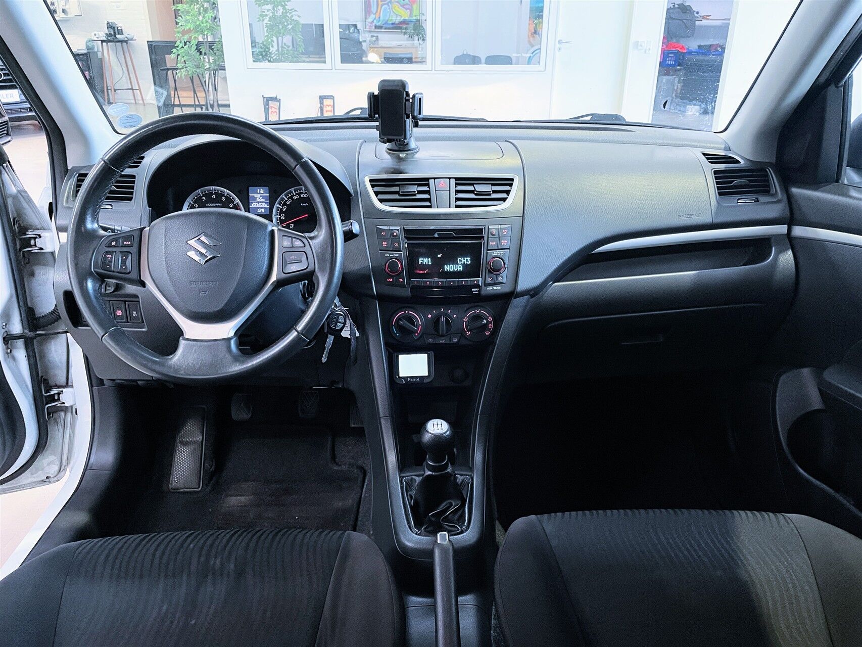 Billede af Suzuki Swift 1,2 16V GL A/C Start/Stop 94HK 3d