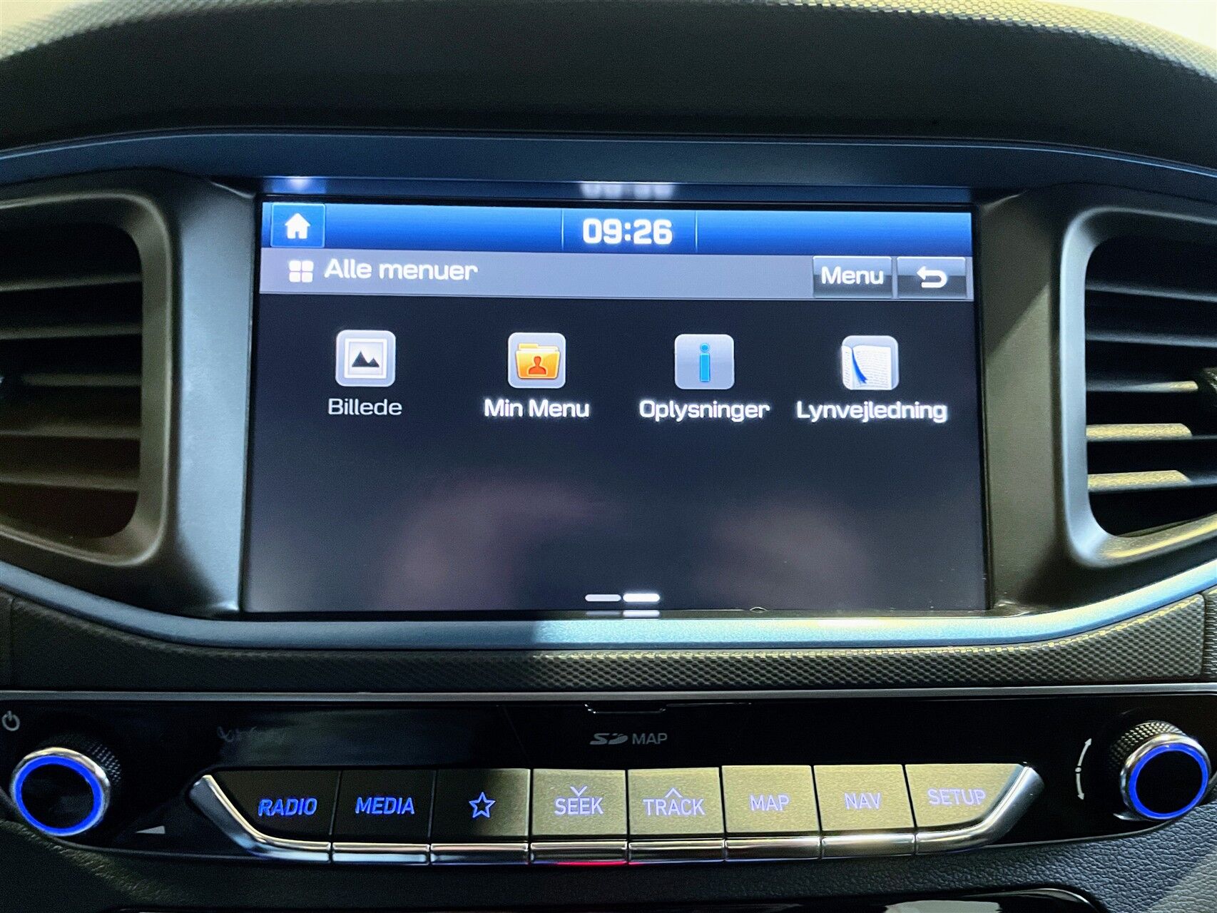 Billede af Hyundai Ioniq 1,6 GDI  Plugin-hybrid Premium plug-in 141HK 5d 6g Aut.