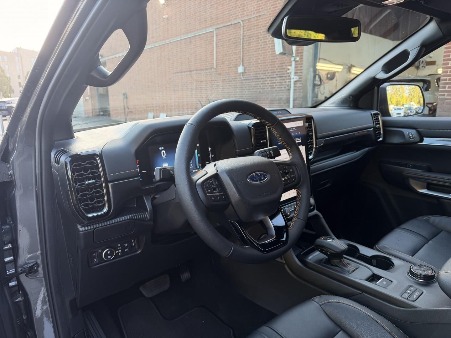 Billede af Ford Ranger Double Cab 2,3 EcoBoost Hybrid Wildtrak e-4WD 281HK Pick-Up 10g Aut.