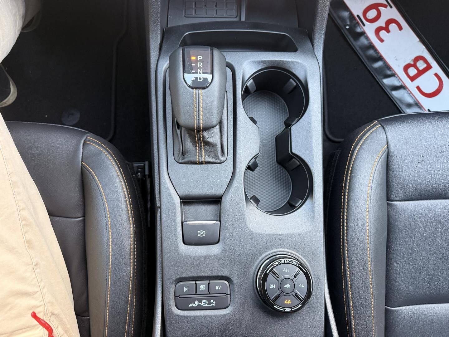 Billede af Ford Ranger Double Cab 2,3 EcoBoost Hybrid Wildtrak e-4WD 281HK Pick-Up 10g Aut.