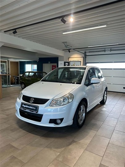 Suzuki SX4 1,6 Sedan 120HK