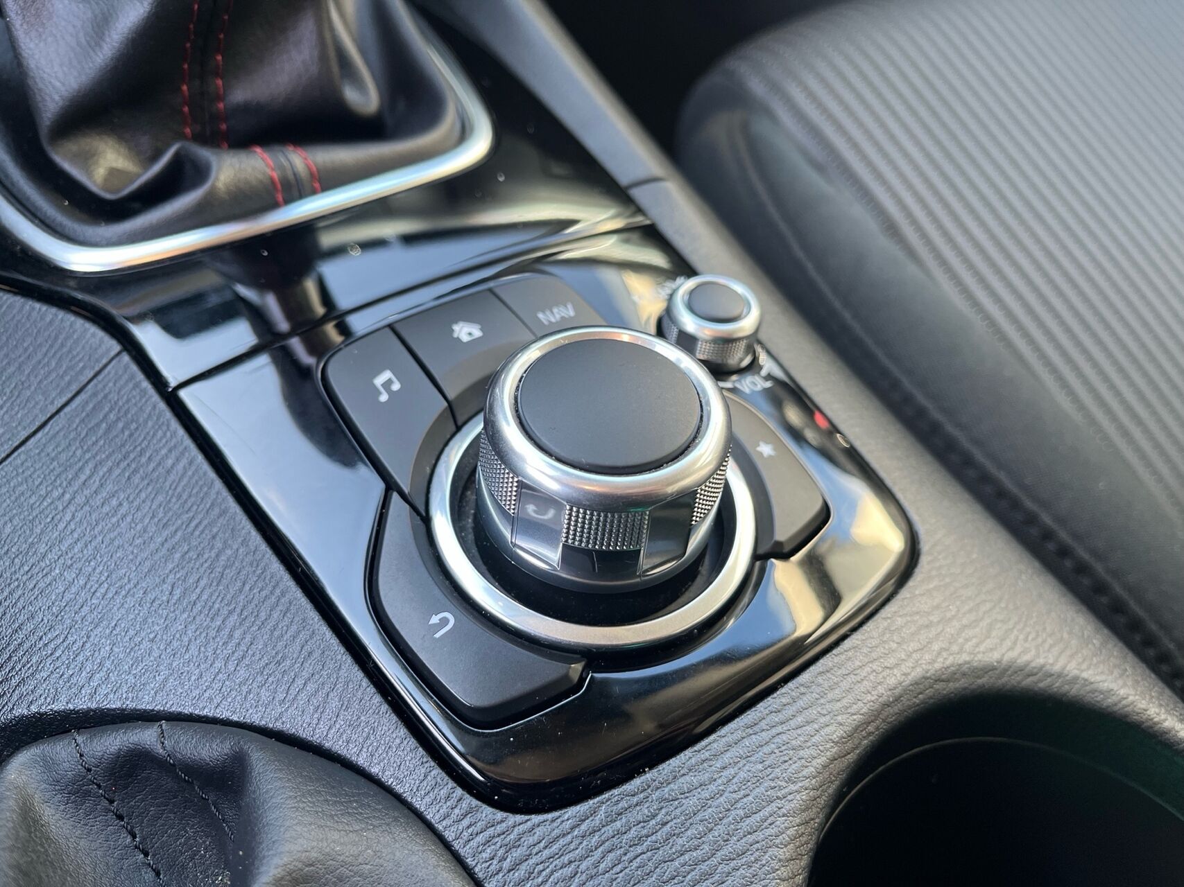 Billede af Mazda 3 2,0 Skyactiv-G Optimum 165HK 5d 6g