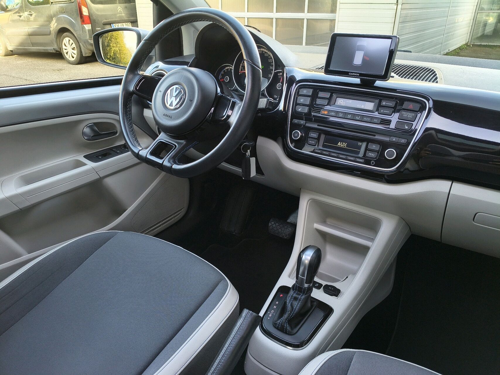 Billede af VW e-up EL High 82HK 5d Aut.