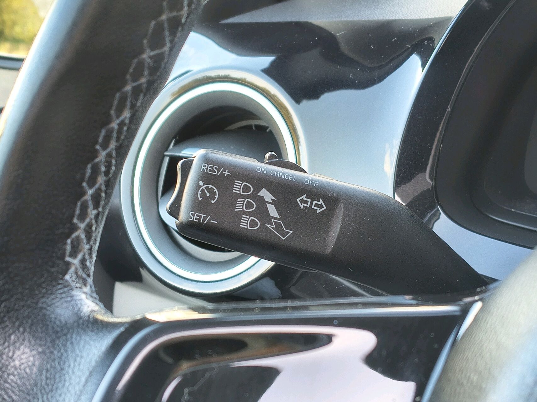Billede af VW e-up EL High 82HK 5d Aut.