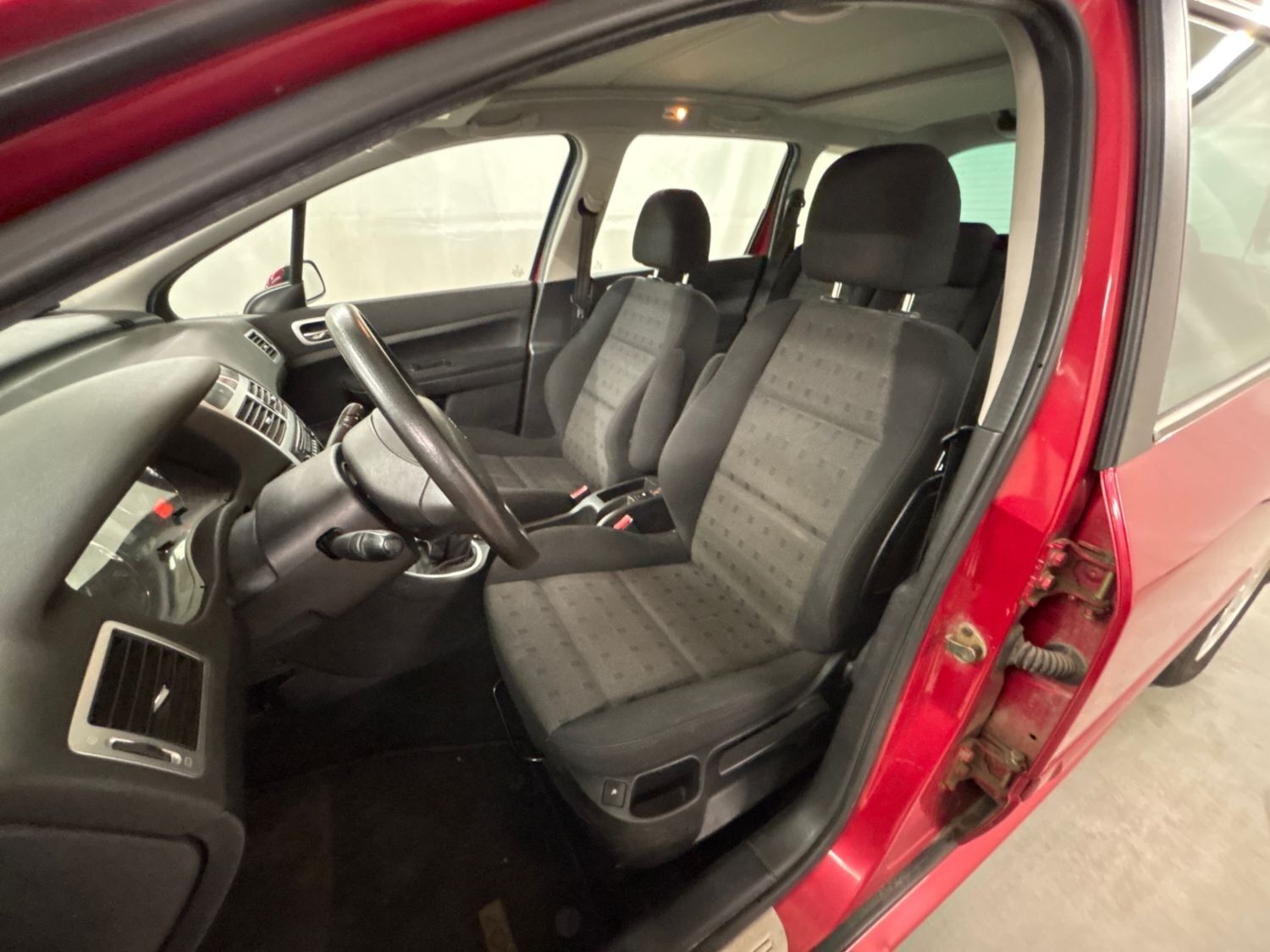 Billede af Peugeot 307 1,6 i MPV SW 110HK