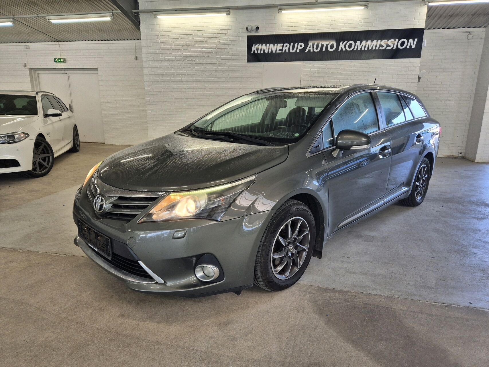 Billede af Toyota Avensis 2,0 D-4D DPF T2 Toyota Touch 124HK Stc 6g