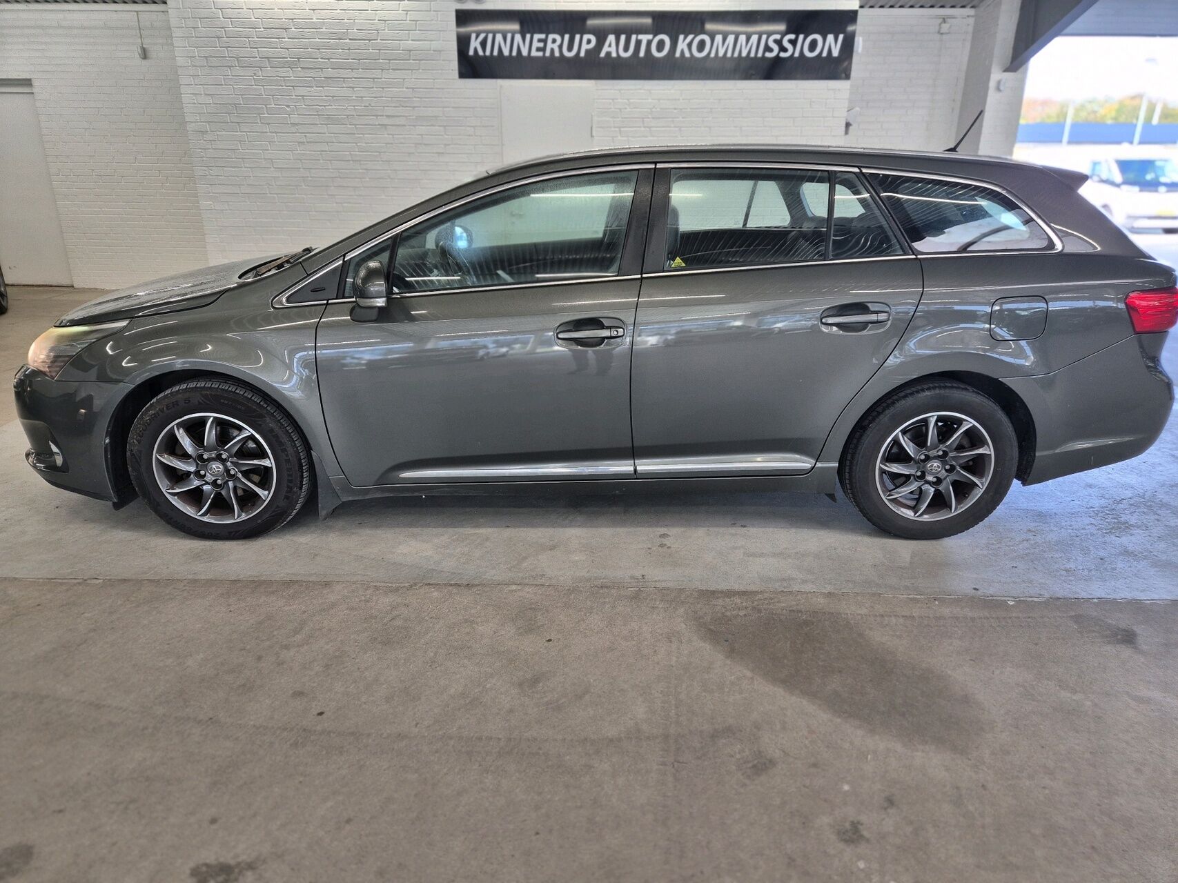 Billede af Toyota Avensis 2,0 D-4D DPF T2 Toyota Touch 124HK Stc 6g