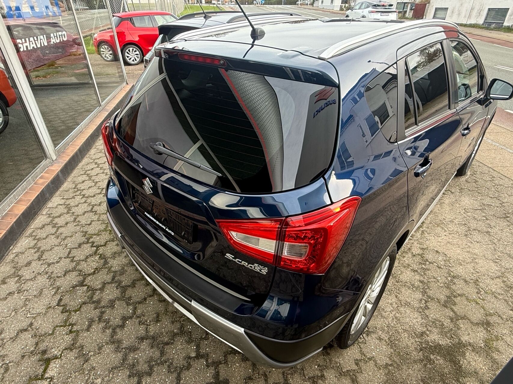 Billede af Suzuki S-Cross 1,0 Boosterjet Active Hit 112HK 5d