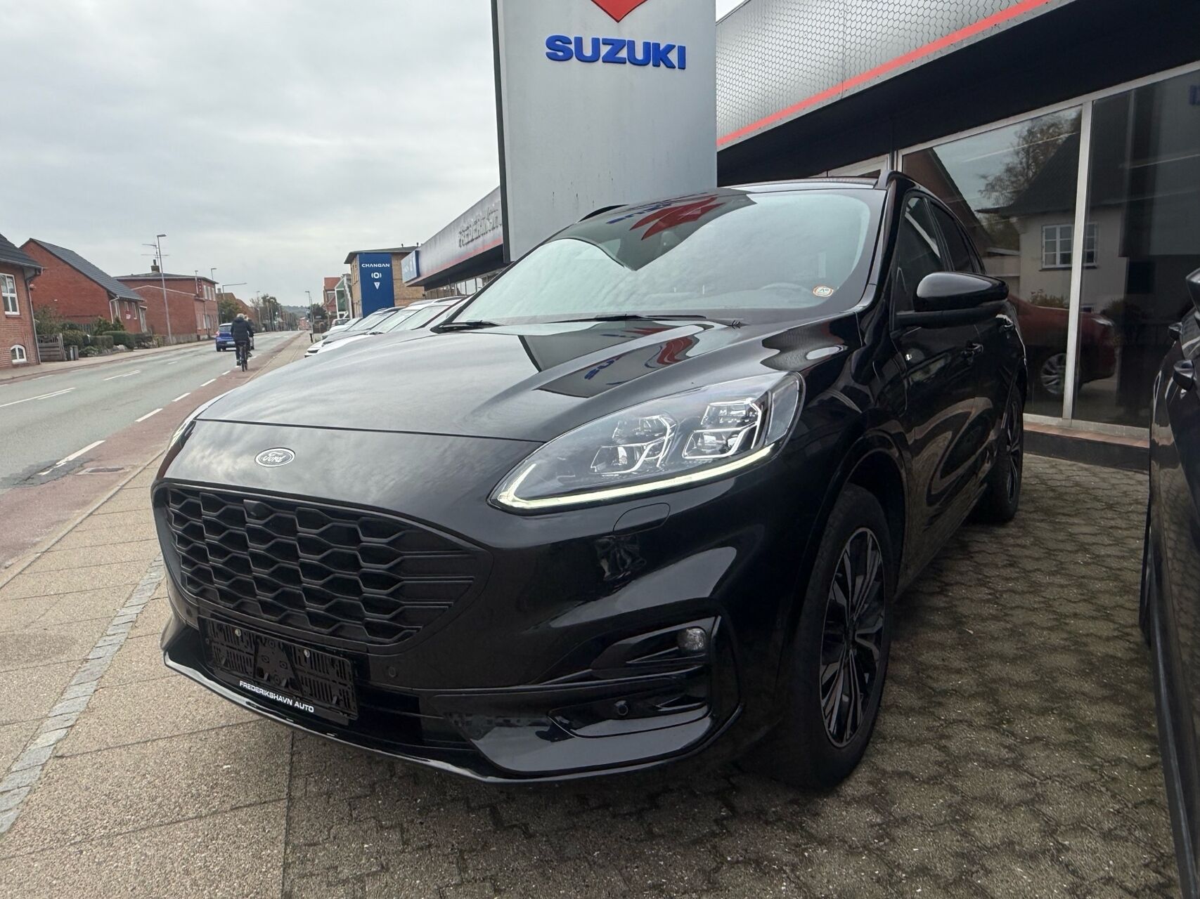Billede af Ford Kuga 2,5 Plugin-hybrid ST-Line X CVT 225HK 5d Trinl. Gear