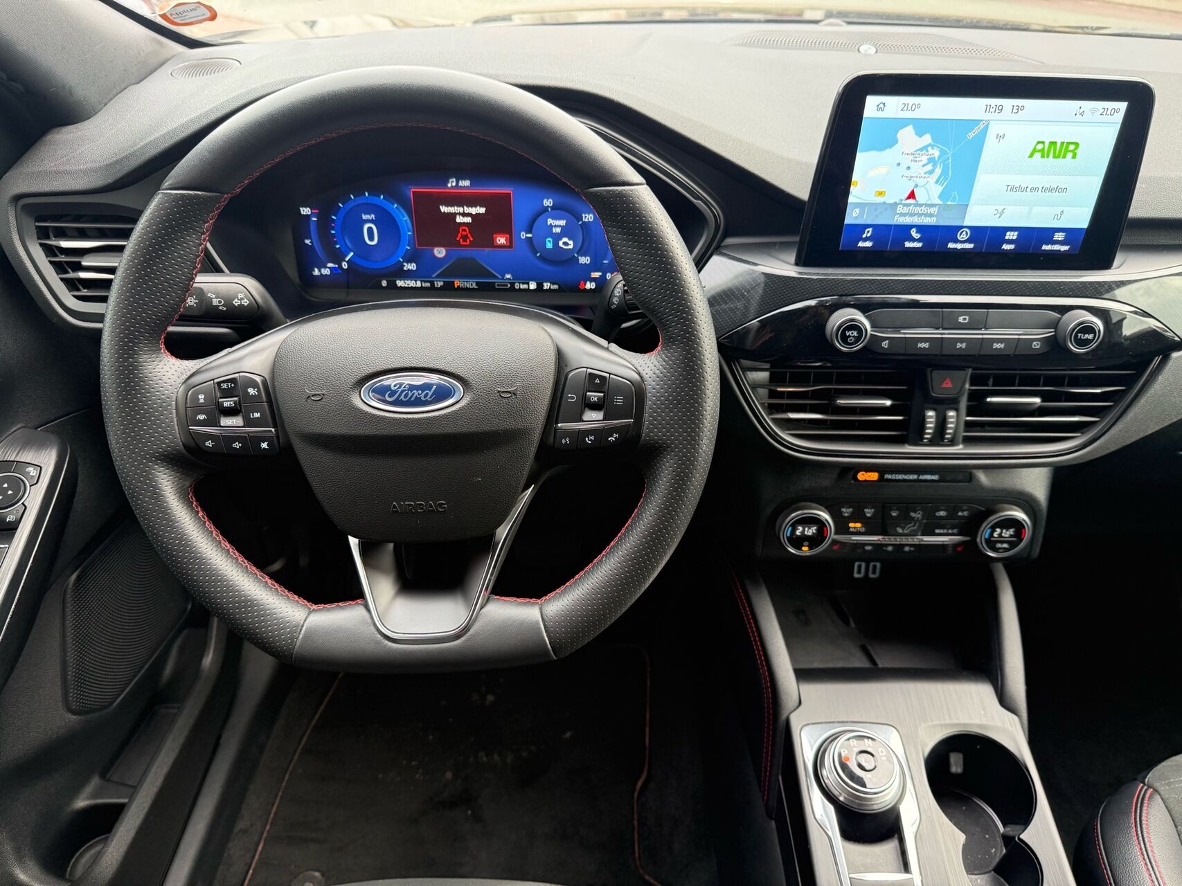 Billede af Ford Kuga 2,5 Plugin-hybrid ST-Line X CVT 225HK 5d Trinl. Gear