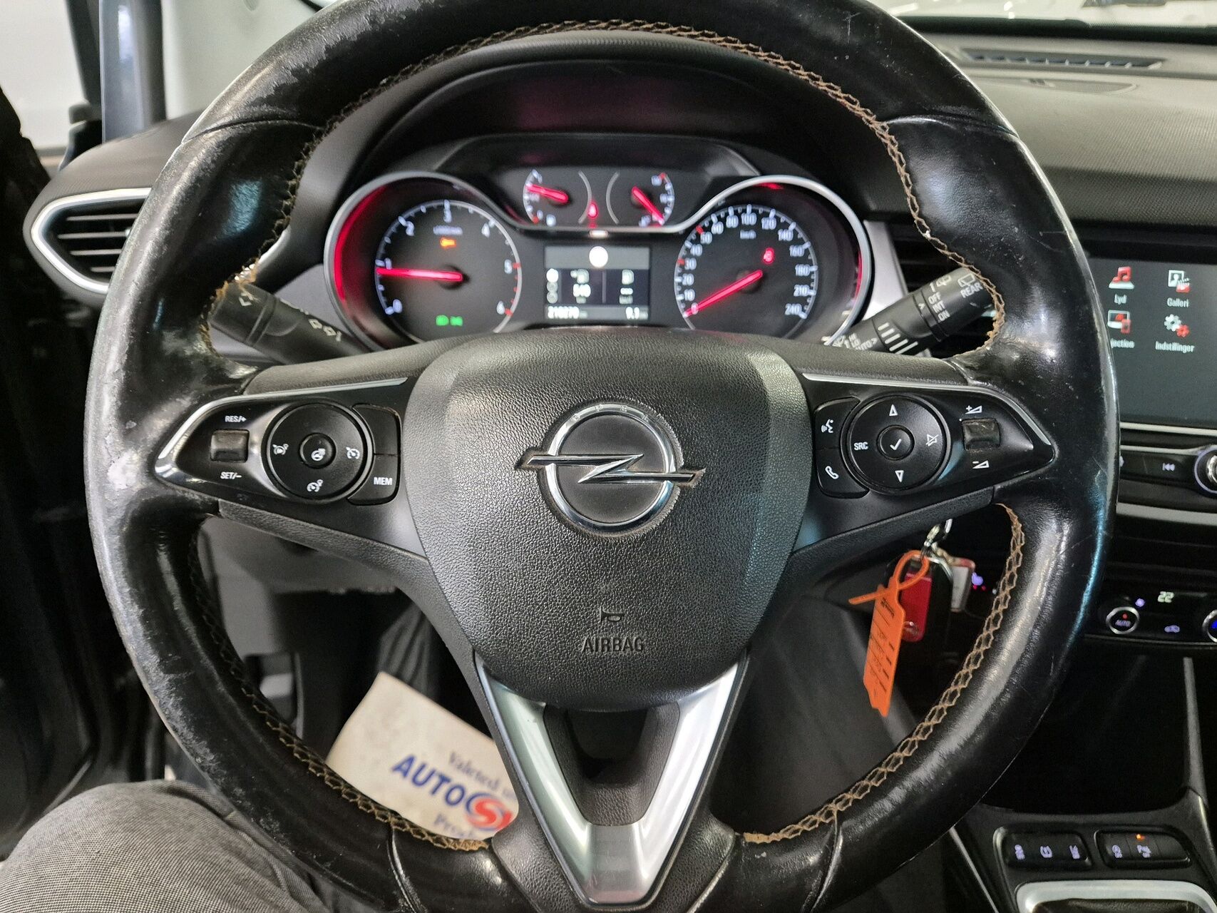 Billede af Opel Crossland X 1,6 CDTI Innovation Start/Stop 99HK 5d