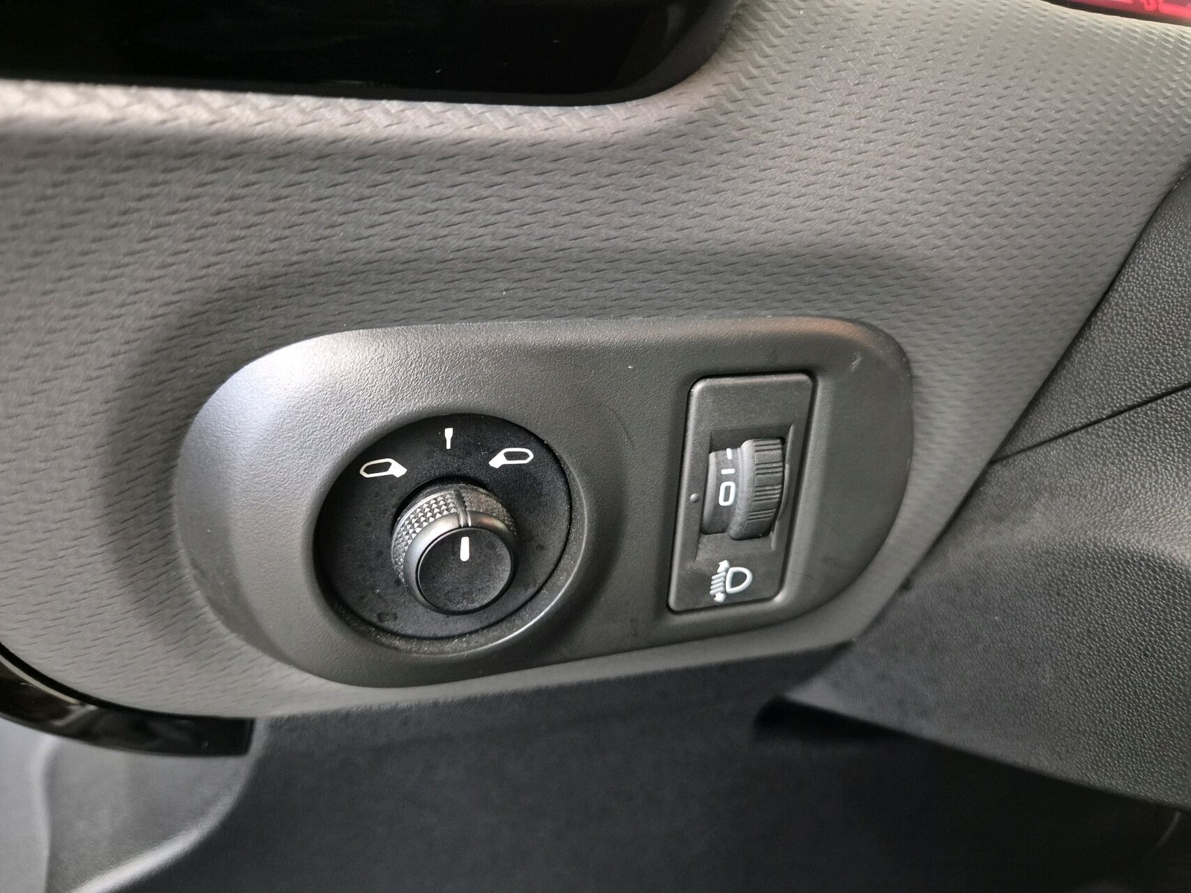 Billede af Citroën C4 Cactus 1,5 Blue HDi Platinum Limited 100HK 5d