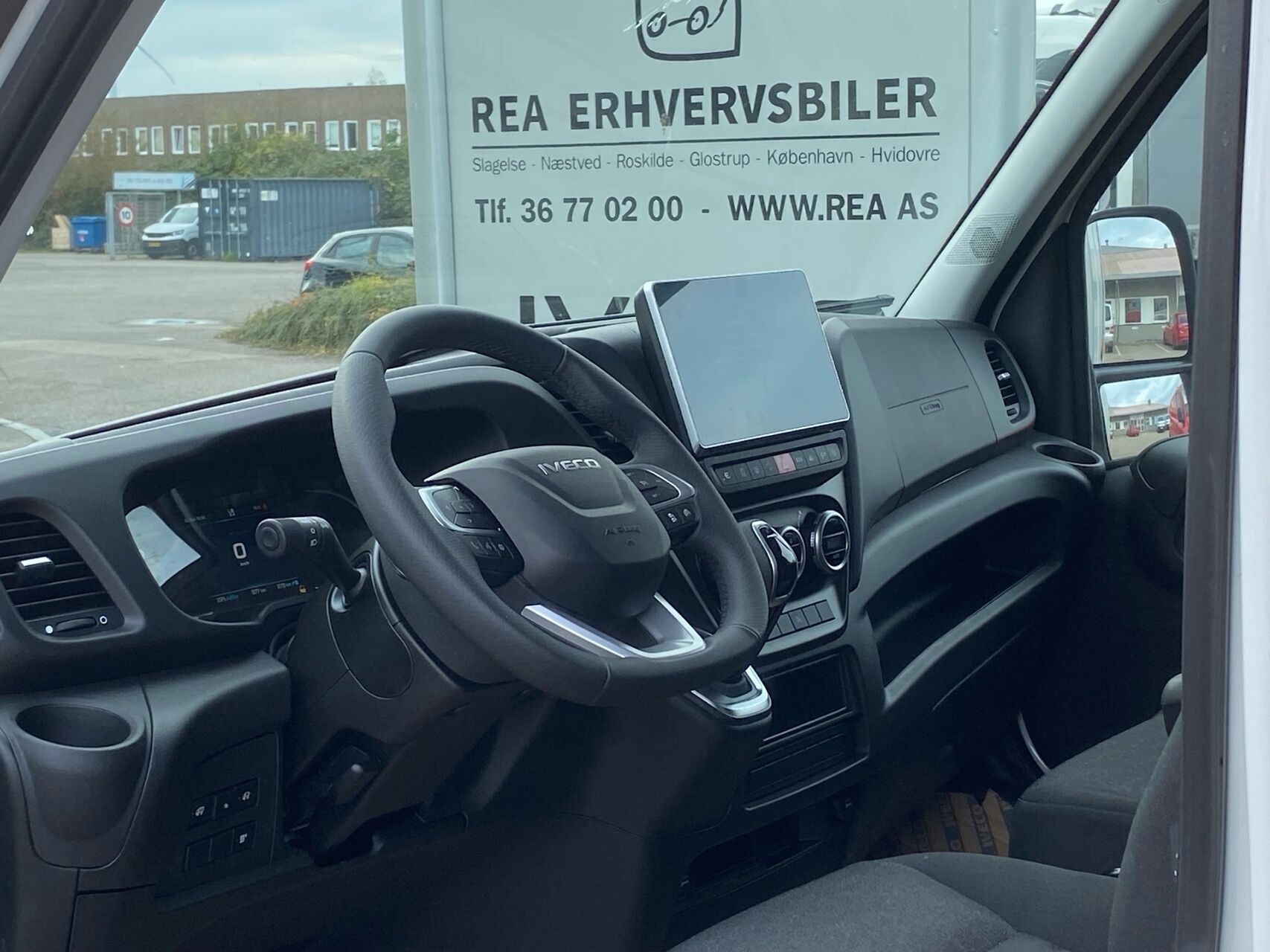 Billede af Iveco Daily 35S18 4100mm 3,0 D 180HK Ladv./Chas. 8g Aut.