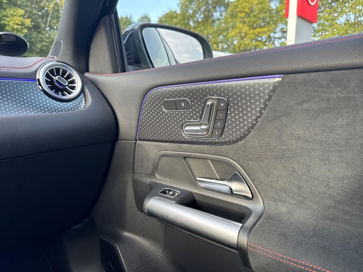 Billede af Mercedes-Benz EQA 250+ EL AMG Premium 190HK 5d Aut.