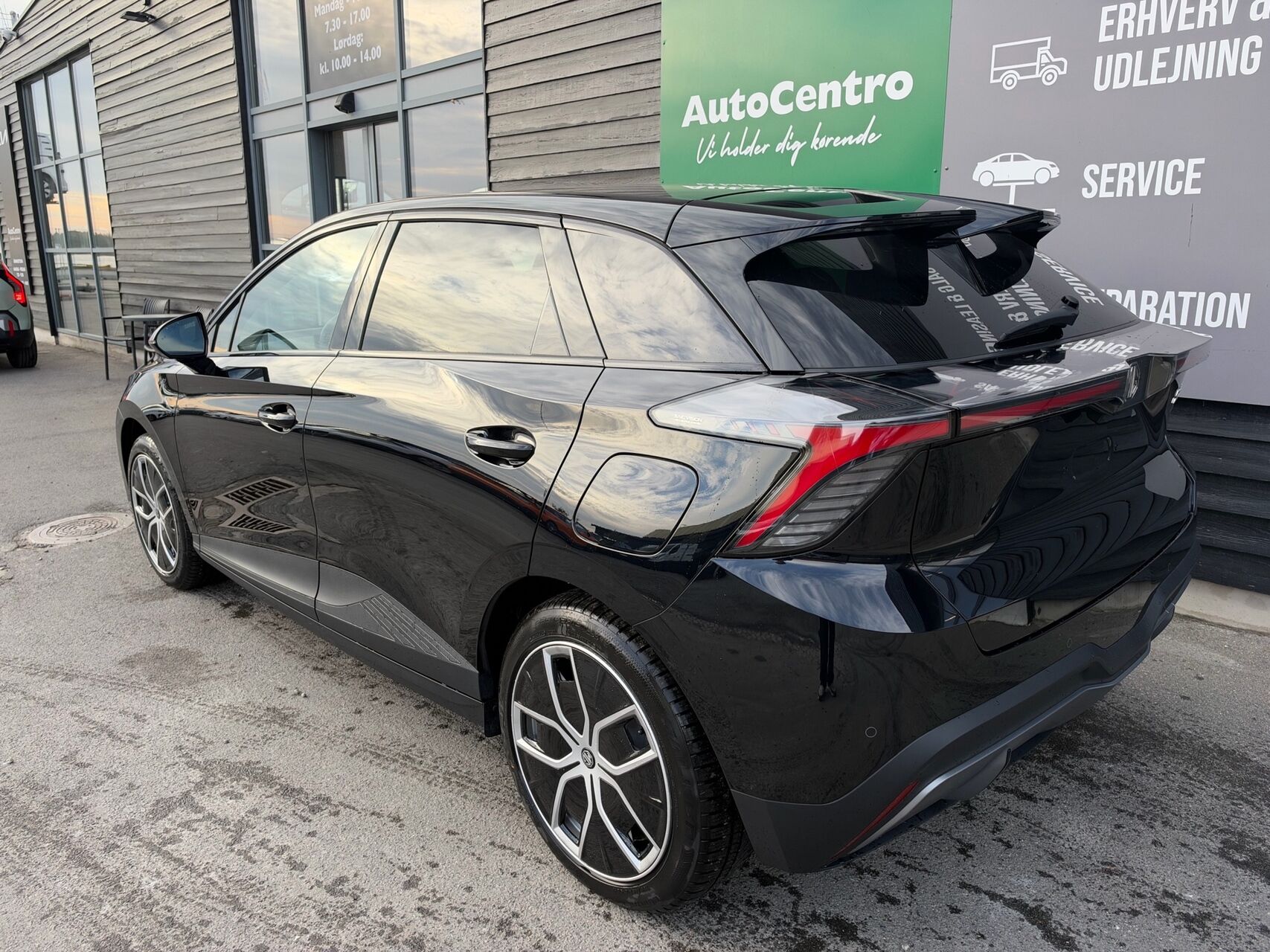 Billede af MG MG4 Electric EL Luxury Long Range 204HK 5d Aut.
