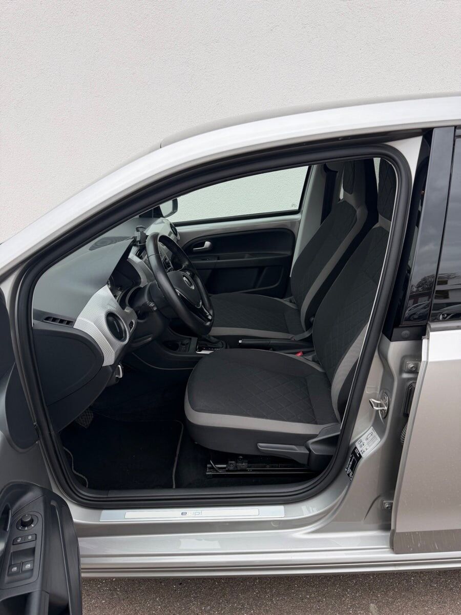 Billede af VW e-up EL Style Plus 83HK 5d Aut.