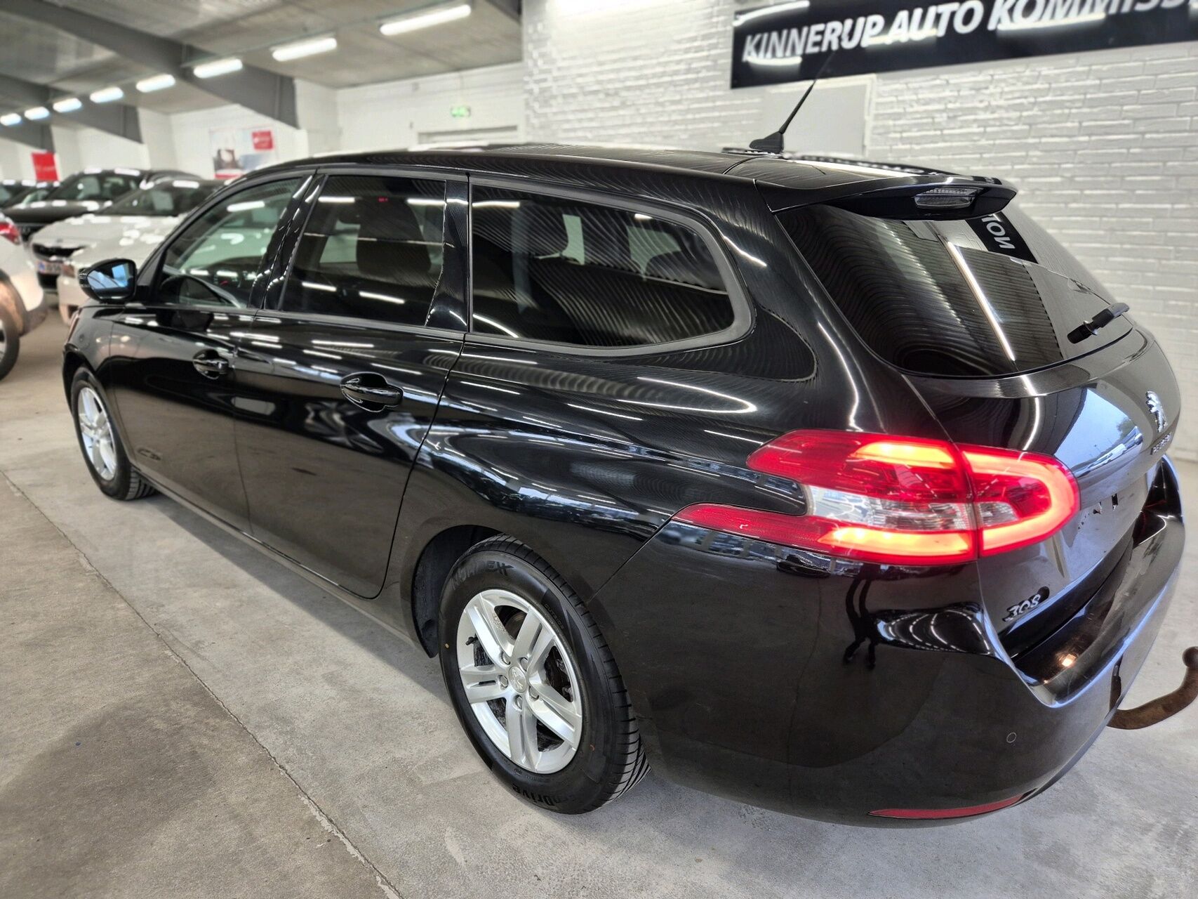 Billede af Peugeot 308 SW 1,6 BlueHDi Active 120HK Stc 6g