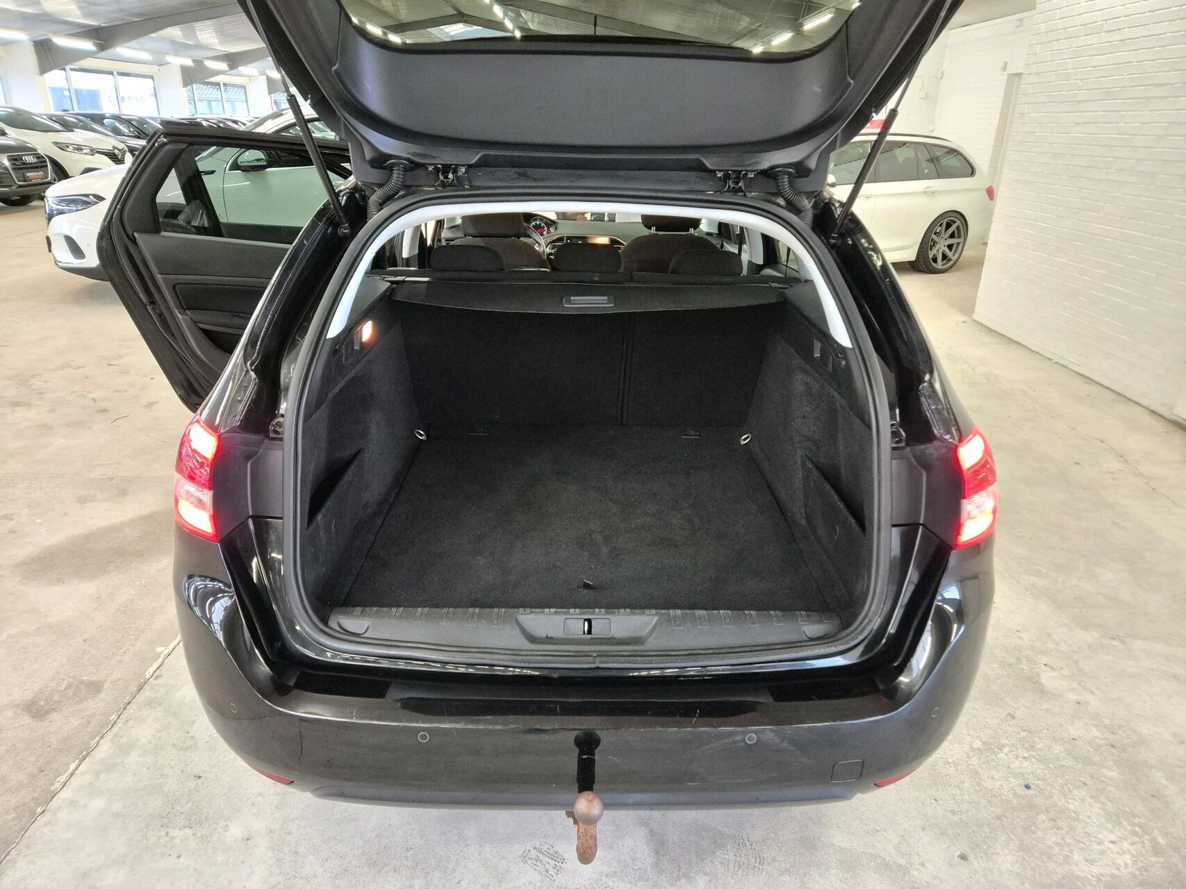Billede af Peugeot 308 SW 1,6 BlueHDi Active 120HK Stc 6g