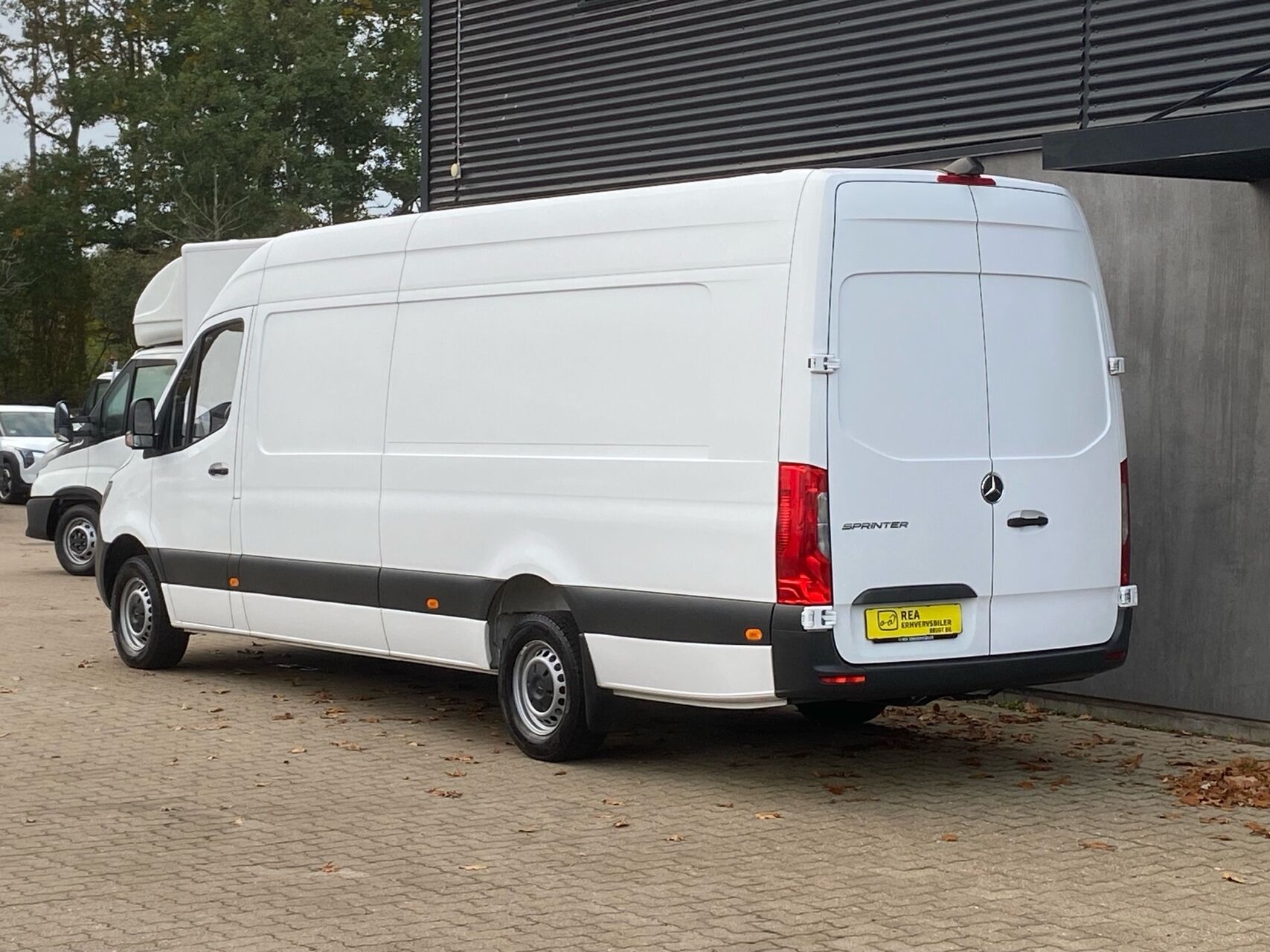 Billede af Mercedes-Benz Sprinter 317 2,0 CDI A4 H2 RWD 9G-Tronic 170HK Van Aut.