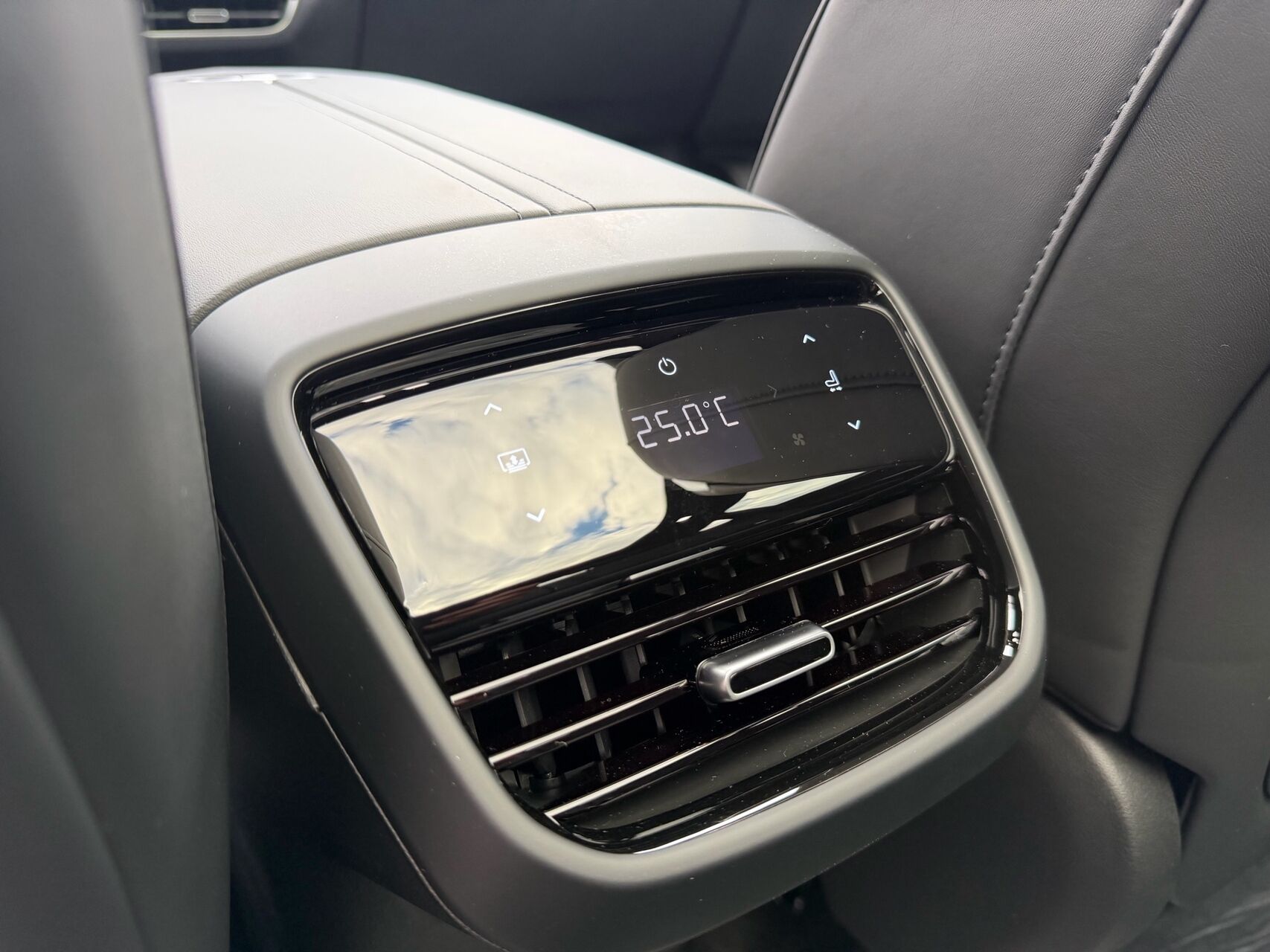 Billede af Changan Deepal S07 EL Max Plus T 258HK 5d Aut.