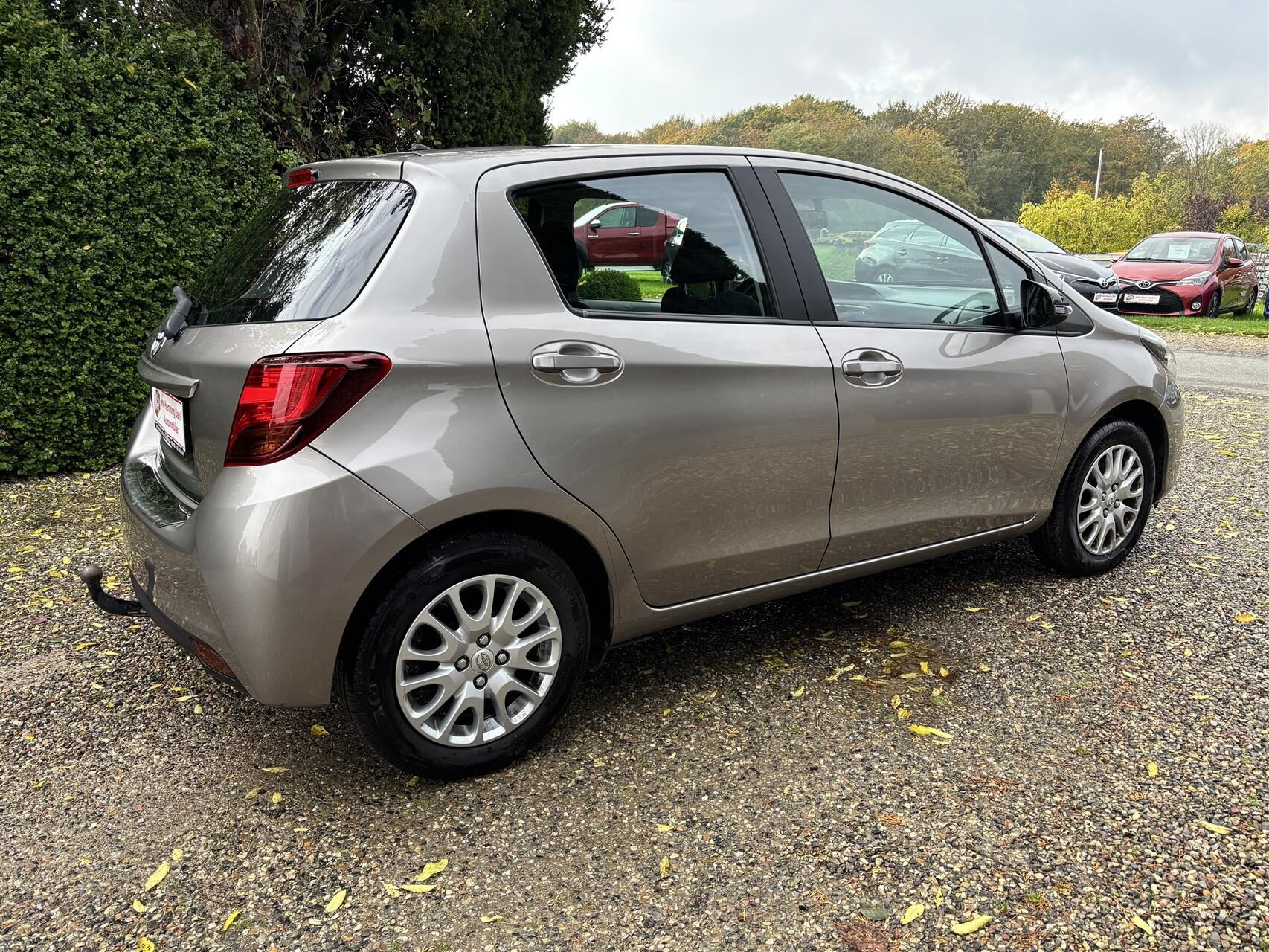 Billede af Toyota Yaris 1,3 VVT-I T2 Skyview 100HK 5d 6g